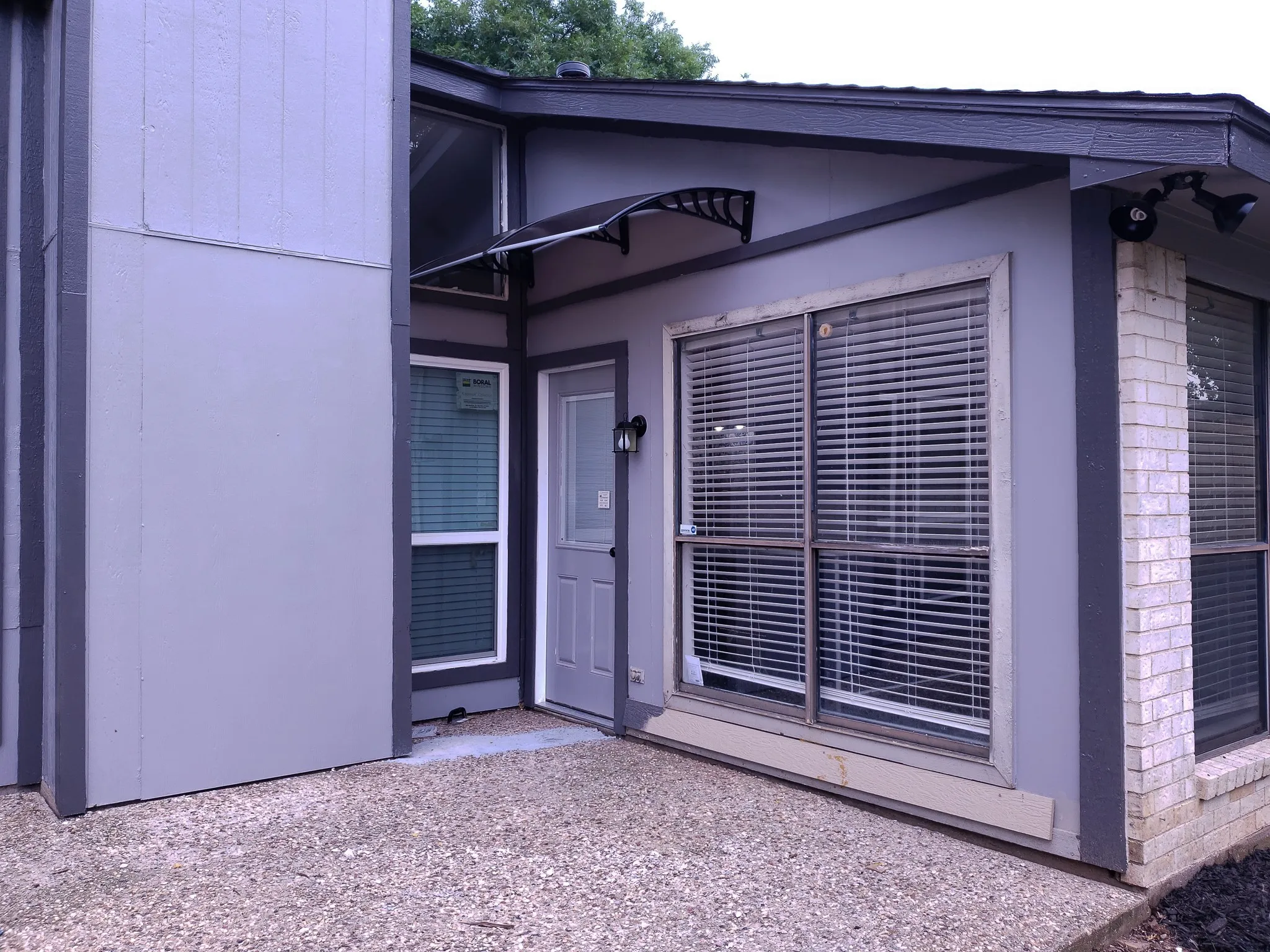 Single Family Residence For Rent in Tarrant County , 7663 Blue Carriage Court, Fort Worth, Texas 76120, 3 Bedroom, 2 Bathroom, 1 Garage spaces, 1,464 Sqft, built in 1979, mls#21323391, Real Estate Agent in Fort Worth, Homes For Rent in Tarrant county, Homes For Rent in Fort Worth, Realtor in Fort Worth Texas, Real Estate Brokerage Independent Realty Texas, Luminita Cordes Realtor