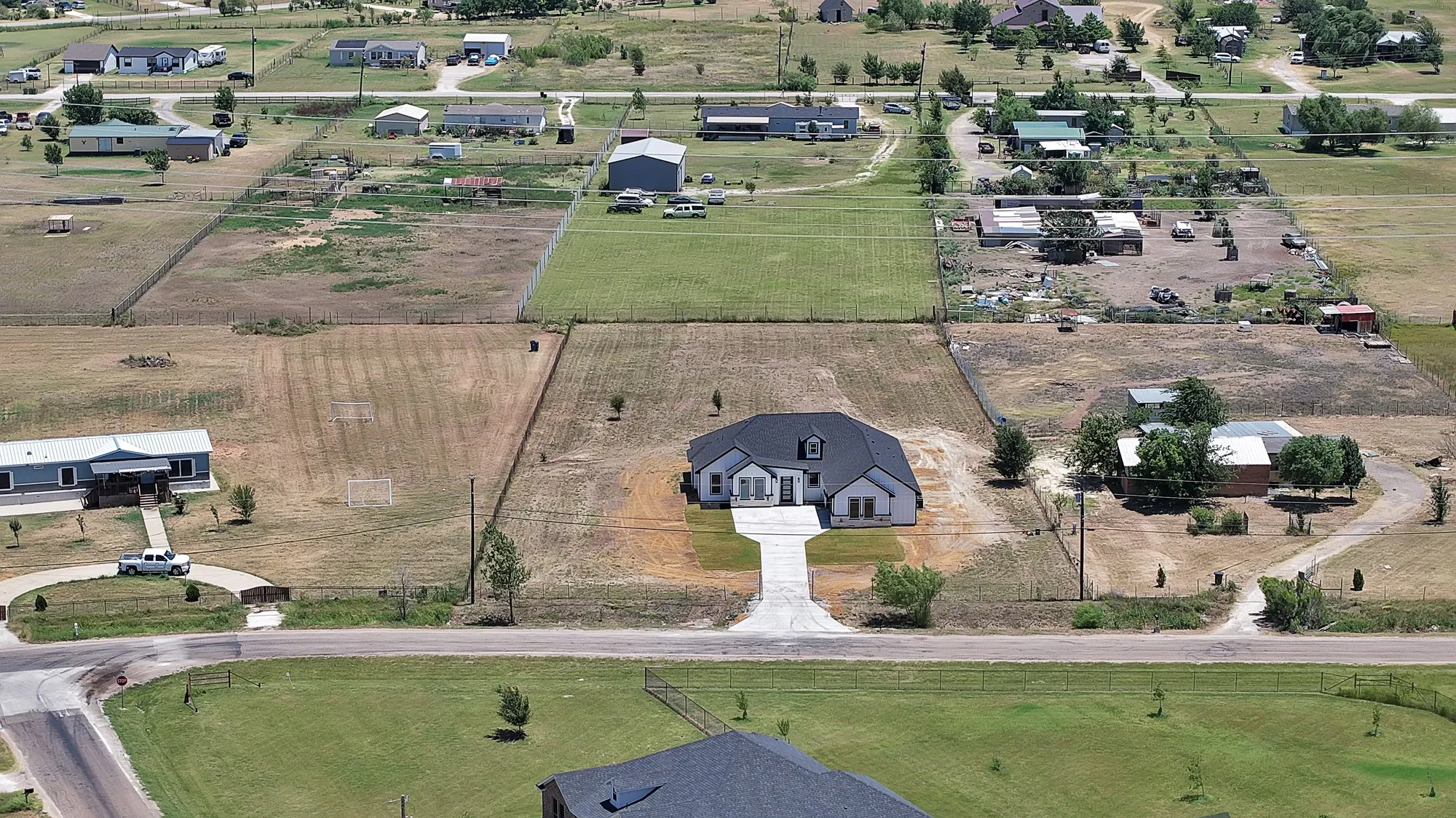 Single Family Residence For Sale in Johnson County , 3217 Cobbler Lane, Joshua, Texas 76058, 3 Bedroom, 2 Bathroom, 2 Garage spaces, 1,958 Sqft, built in 2026, mls#21329920, Real Estate Agent in Joshua, Homes For Sale in Johnson county, Homes For Sale in Joshua, Realtor in Joshua Texas, Real Estate Brokerage Independent Realty Texas, Luminita Cordes Realtor