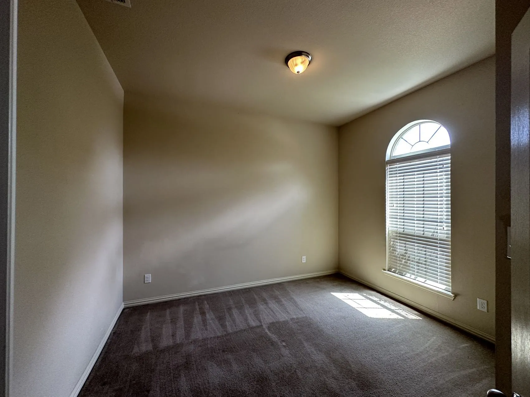 Single Family Residence For Rent in Tarrant County , 7420 Rose Crest Boulevard, Forest Hill, Texas 76140, 4 Bedrooms, 2 Bathrooms, 2 Garage spaces, 2,194 Sqft, built in 2015, Price $2,400, mls#21332821, Real Estate Agent in Forest Hill, Homes For Rent in Tarrant county, Homes For Rent in Forest Hill, Realtor in Forest Hill Texas, Real Estate Brokerage Independent Realty Texas, Luminita Cordes Realtor