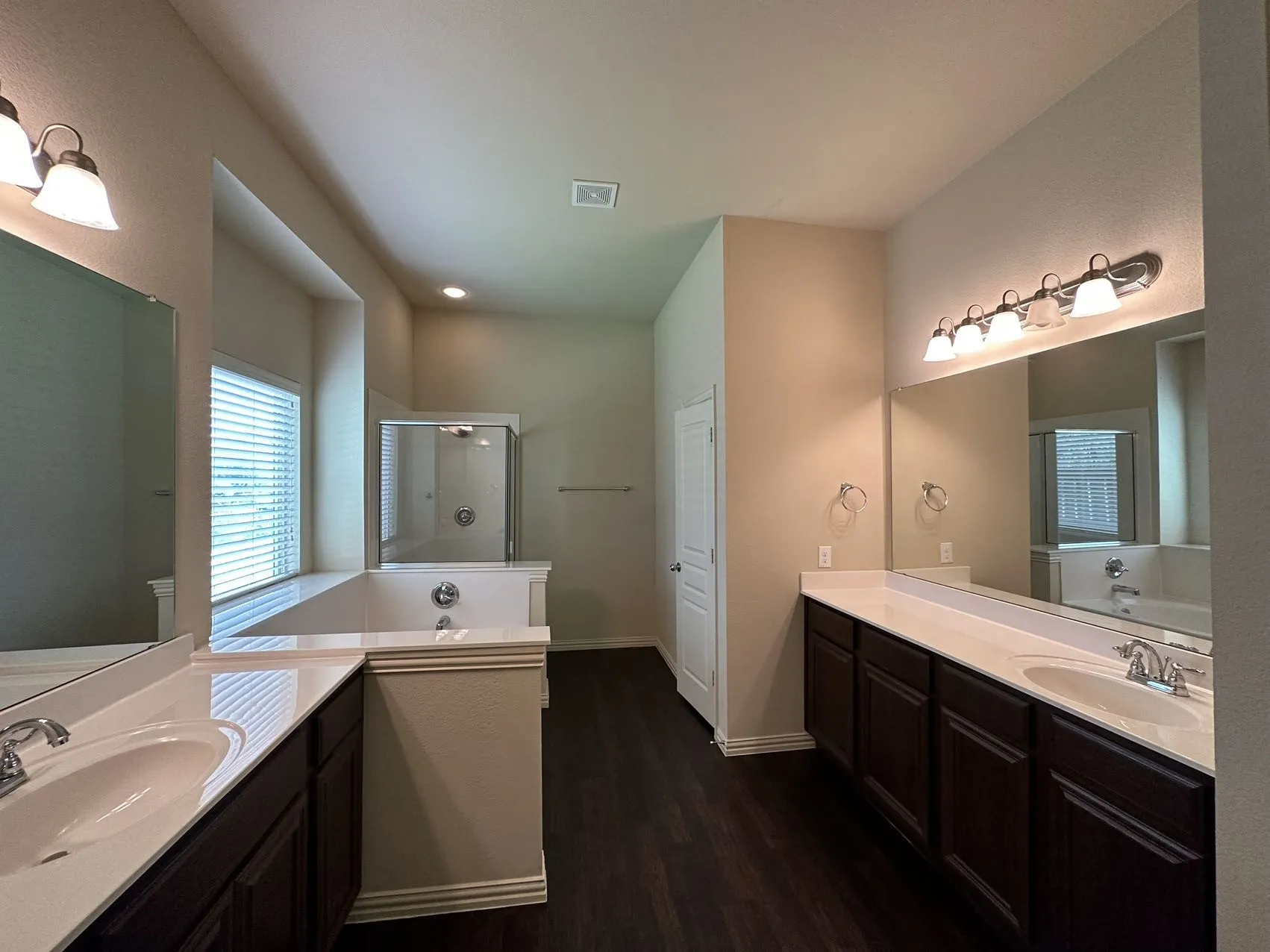 Single Family Residence For Rent in Tarrant County , 7420 Rose Crest Boulevard, Forest Hill, Texas 76140, 4 Bedrooms, 2 Bathrooms, 2 Garage spaces, 2,194 Sqft, built in 2015, Price $2,400, mls#21332821, Real Estate Agent in Forest Hill, Homes For Rent in Tarrant county, Homes For Rent in Forest Hill, Realtor in Forest Hill Texas, Real Estate Brokerage Independent Realty Texas, Luminita Cordes Realtor