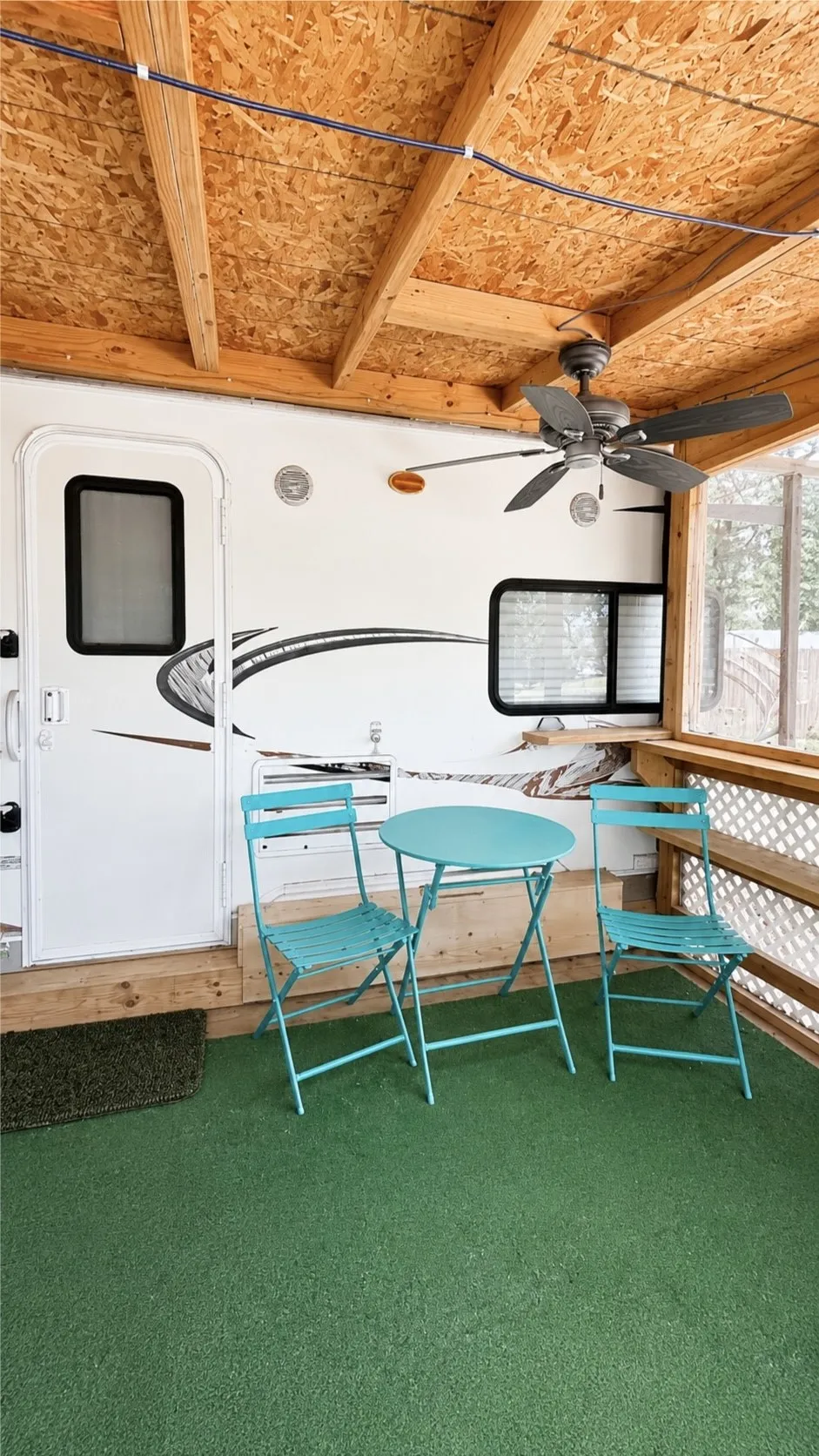 Single Family Residence For Sale in Wood County , 468 Choctaw Drive, Quitman, Texas 75783, 1 Bedroom, 2 Bathrooms, Garage spaces, 140 Sqft, built in 2011, Price $69,900, mls#21330759, Real Estate Agent in Quitman, Homes For Sale in Wood county, Homes For Sale in Quitman, Realtor in Quitman Texas, Real Estate Brokerage Independent Realty Texas, Luminita Cordes Realtor