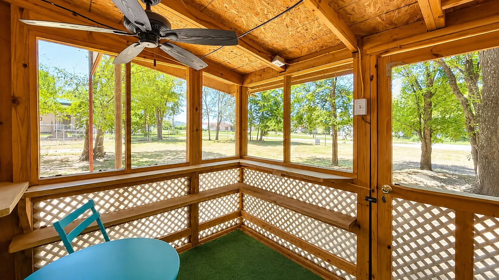 Single Family Residence For Sale in Wood County , 468 Choctaw Drive, Quitman, Texas 75783, 1 Bedroom, 2 Bathrooms, Garage spaces, 140 Sqft, built in 2011, Price $69,900, mls#21330759, Real Estate Agent in Quitman, Homes For Sale in Wood county, Homes For Sale in Quitman, Realtor in Quitman Texas, Real Estate Brokerage Independent Realty Texas, Luminita Cordes Realtor