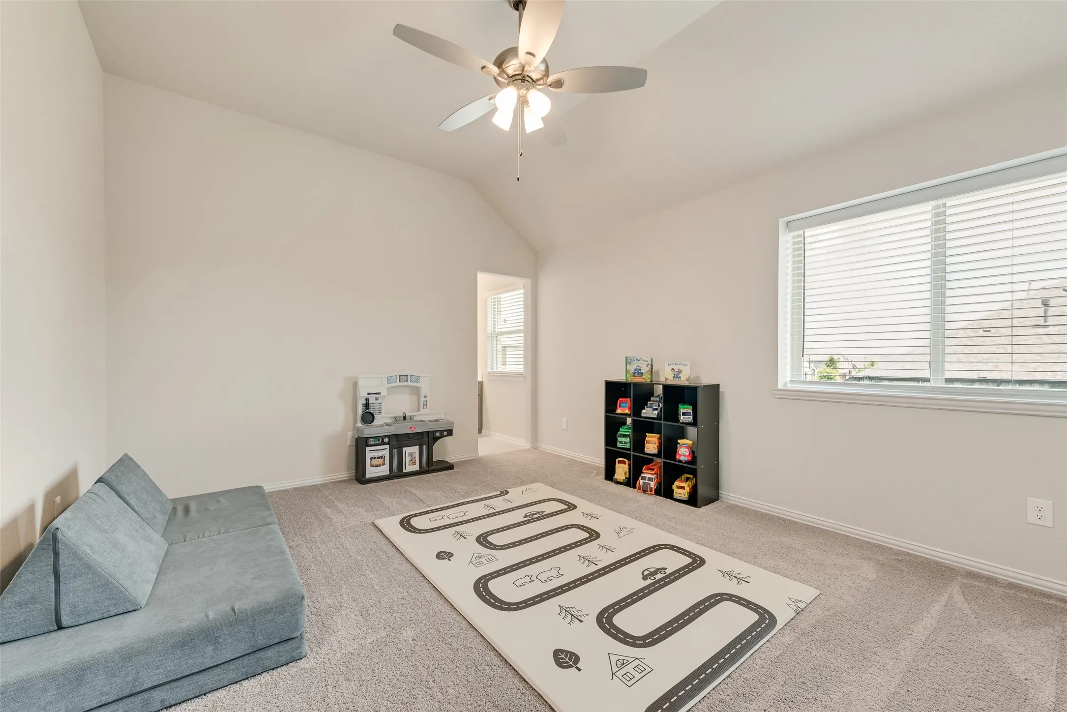 Single Family Residence For Sale in Rockwall County , 1839 Moscatel Lane, Mclendon Chisholm, Texas 75032, 5 Bedroom, 4 Bathroom, 3 Garage spaces, 3,273 Sqft, built in 2022, mls#21332498, Real Estate Agent in Mclendon Chisholm, Homes For Sale in Rockwall county, Homes For Sale in Mclendon Chisholm, Realtor in Mclendon Chisholm Texas, Real Estate Brokerage Independent Realty Texas, Luminita Cordes Realtor