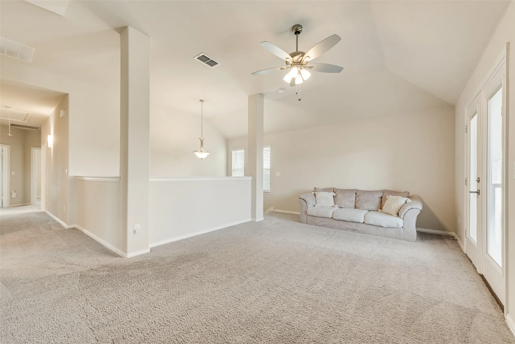 Single Family Residence For Sale in Rockwall County , 1839 Moscatel Lane, Mclendon Chisholm, Texas 75032, 5 Bedroom, 4 Bathroom, 3 Garage spaces, 3,273 Sqft, built in 2022, mls#21332498, Real Estate Agent in Mclendon Chisholm, Homes For Sale in Rockwall county, Homes For Sale in Mclendon Chisholm, Realtor in Mclendon Chisholm Texas, Real Estate Brokerage Independent Realty Texas, Luminita Cordes Realtor