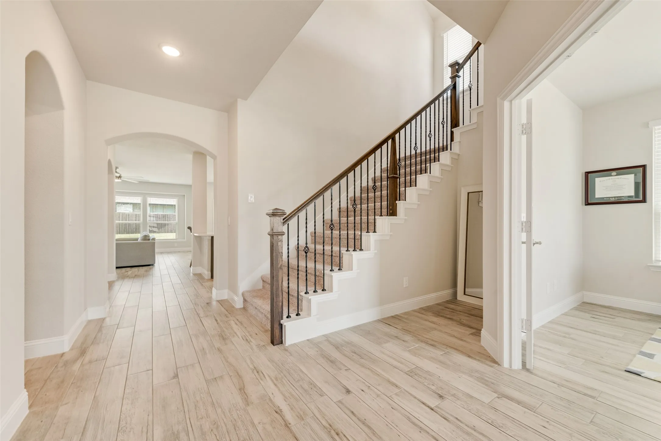 Single Family Residence For Sale in Rockwall County , 1839 Moscatel Lane, Mclendon Chisholm, Texas 75032, 5 Bedroom, 4 Bathroom, 3 Garage spaces, 3,273 Sqft, built in 2022, mls#21332498, Real Estate Agent in Mclendon Chisholm, Homes For Sale in Rockwall county, Homes For Sale in Mclendon Chisholm, Realtor in Mclendon Chisholm Texas, Real Estate Brokerage Independent Realty Texas, Luminita Cordes Realtor