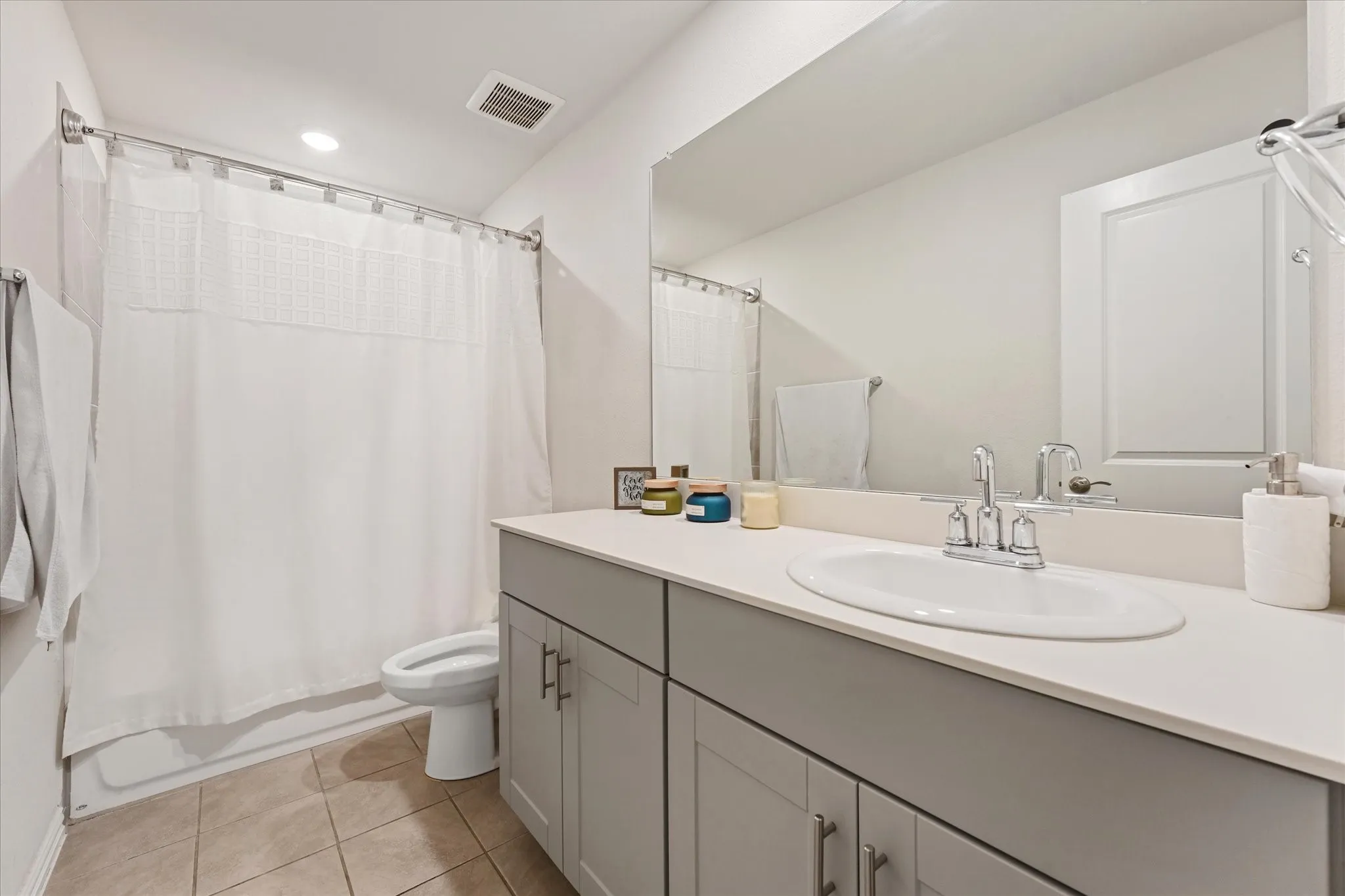 Single Family Residence For Sale in Rockwall County , 1344 Black Canyon Avenue, Royse City, Texas 75189, 4 Bedroom, 3 Bathroom, 2 Garage spaces, 2,325 Sqft, built in 2020, Price $319,000, mls#21332725, Real Estate Agent in Royse City, Homes For Sale in Rockwall county, Homes For Sale in Royse City, Realtor in Royse City Texas, Real Estate Brokerage Independent Realty Texas, Luminita Cordes Realtor