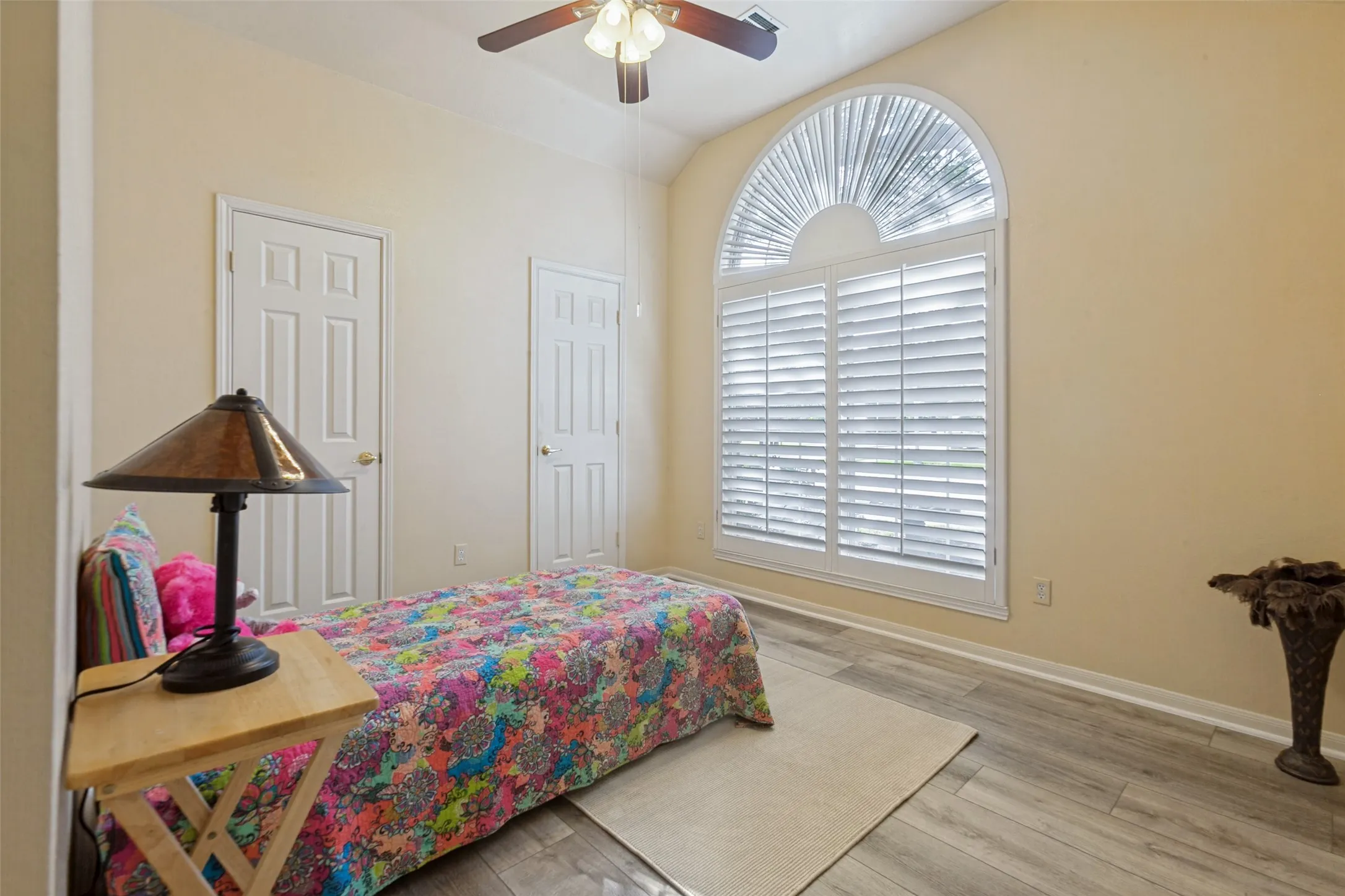 Single Family Residence For Sale in Collin County , 6800 Forest Hills Drive, Plano, Texas 75023, 3 Bedroom, 2 Bathroom, 2 Garage spaces, 1,607 Sqft, built in 1994, Price $435,000, mls#21330512, Real Estate Agent in Plano, Homes For Sale in Collin county, Homes For Sale in Plano, Realtor in Plano Texas, Real Estate Brokerage Independent Realty Texas, Luminita Cordes Realtor