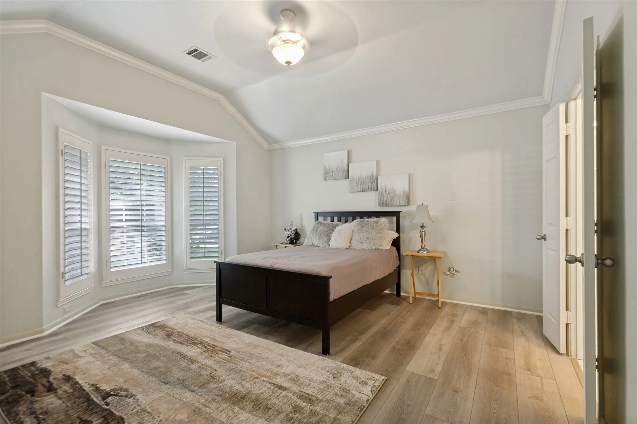 Single Family Residence For Sale in Collin County , 6800 Forest Hills Drive, Plano, Texas 75023, 3 Bedroom, 2 Bathroom, 2 Garage spaces, 1,607 Sqft, built in 1994, Price $435,000, mls#21330512, Real Estate Agent in Plano, Homes For Sale in Collin county, Homes For Sale in Plano, Realtor in Plano Texas, Real Estate Brokerage Independent Realty Texas, Luminita Cordes Realtor