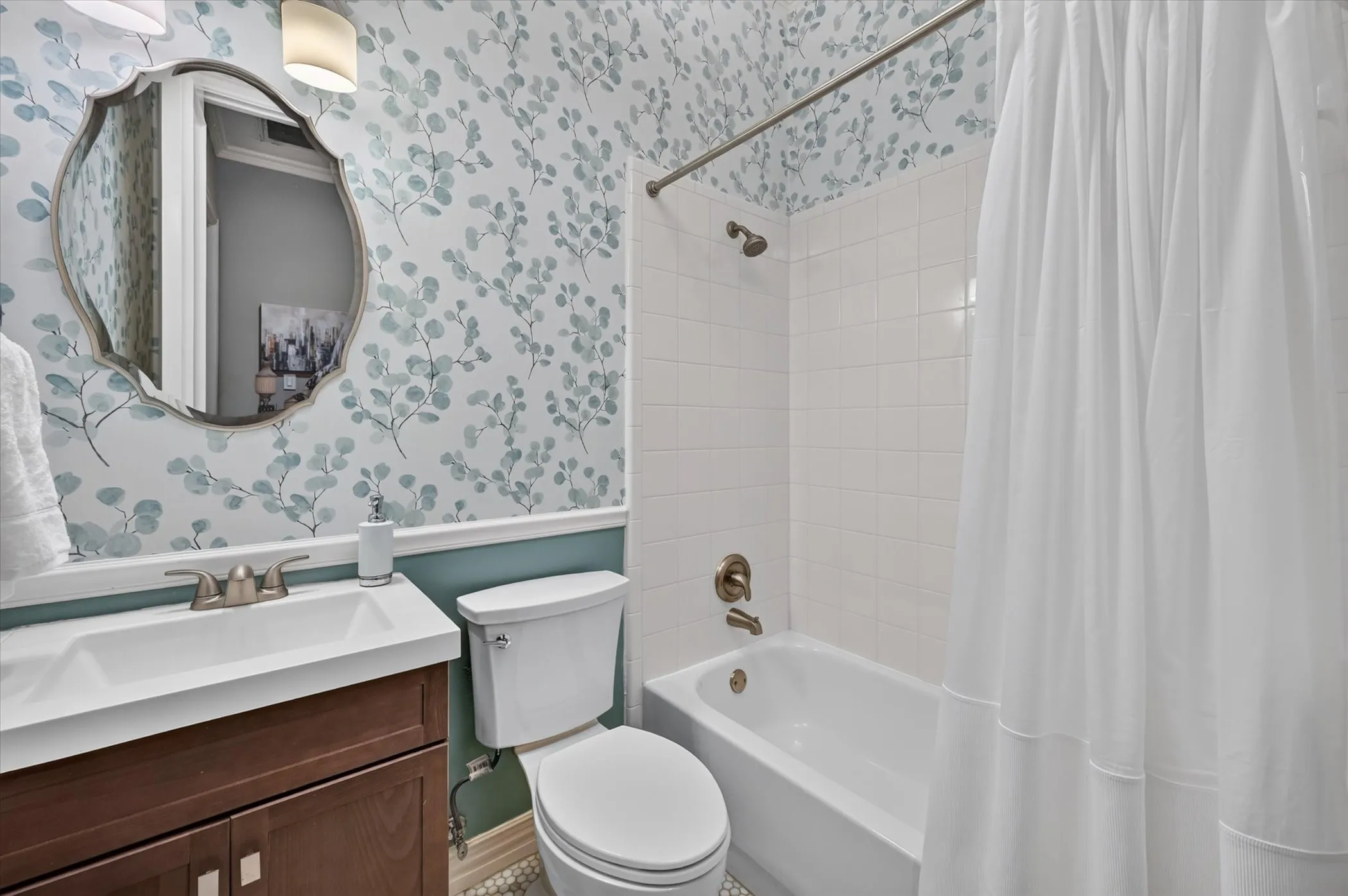 Single Family Residence For Sale in Denton County , 4009 Beacon Street, Flower Mound, Texas 75028, 4 Bedroom, 4 Bathroom, 3 Garage spaces, 3,681 Sqft, built in 2000, mls#20957825, Real Estate Agent in Flower Mound, Homes For Sale in Denton county, Homes For Sale in Flower Mound, Realtor in Flower Mound Texas, Real Estate Brokerage Independent Realty Texas, Luminita Cordes Realtor