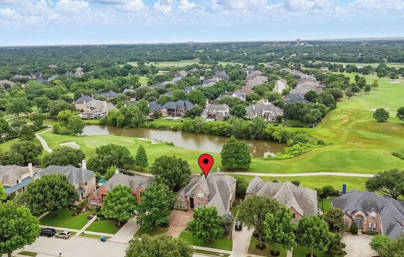 Single Family Residence For Sale in Denton County , 4009 Beacon Street, Flower Mound, Texas 75028, 4 Bedroom, 4 Bathroom, 3 Garage spaces, 3,681 Sqft, built in 2000, mls#20957825, Real Estate Agent in Flower Mound, Homes For Sale in Denton county, Homes For Sale in Flower Mound, Realtor in Flower Mound Texas, Real Estate Brokerage Independent Realty Texas, Luminita Cordes Realtor