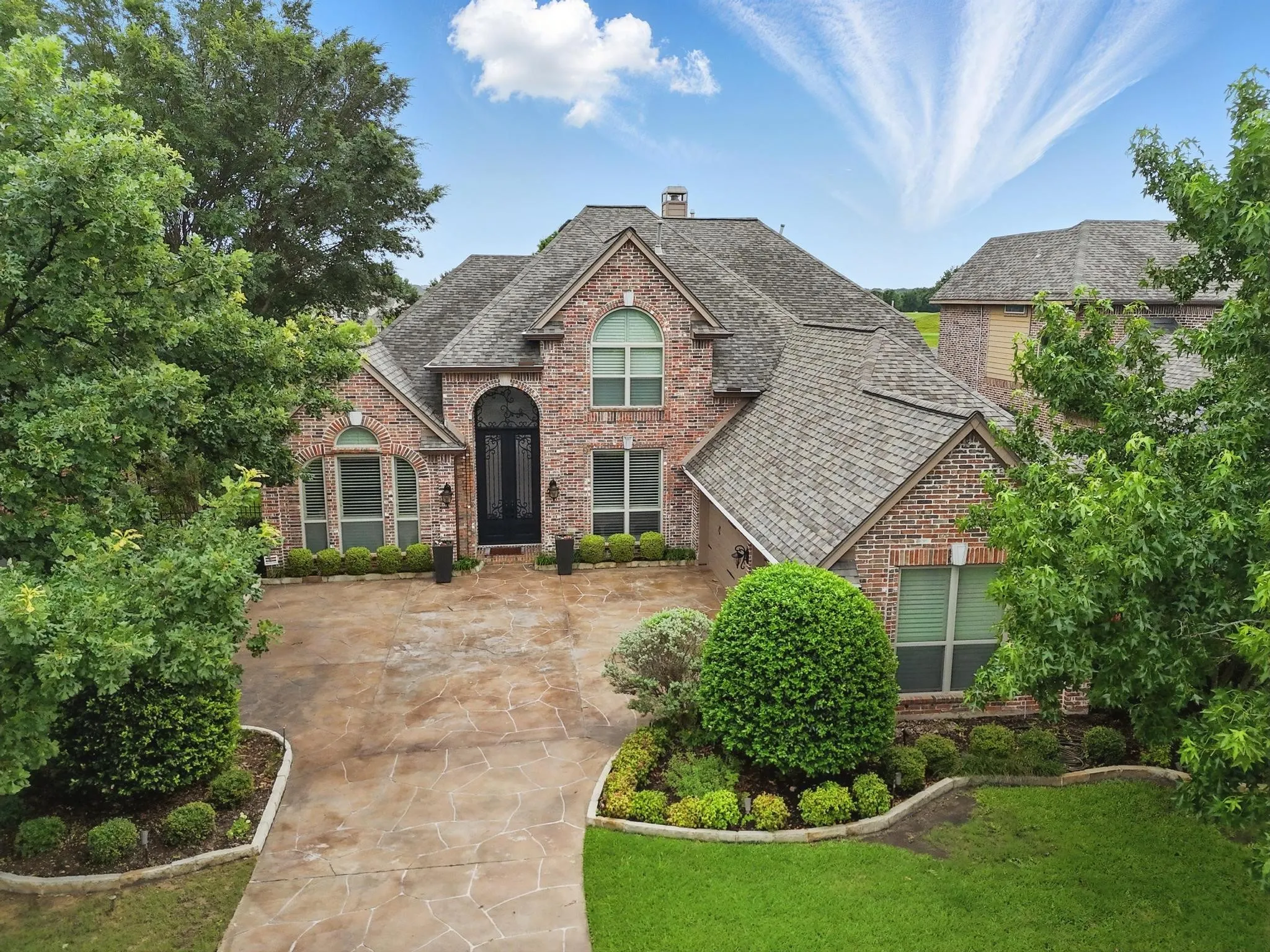 Single Family Residence For Sale in Denton County , 4009 Beacon Street, Flower Mound, Texas 75028, 4 Bedroom, 4 Bathroom, 3 Garage spaces, 3,681 Sqft, built in 2000, mls#20957825, Real Estate Agent in Flower Mound, Homes For Sale in Denton county, Homes For Sale in Flower Mound, Realtor in Flower Mound Texas, Real Estate Brokerage Independent Realty Texas, Luminita Cordes Realtor