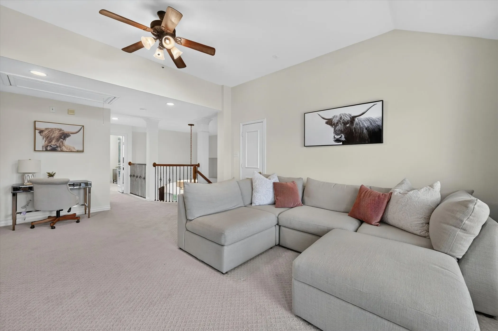 Single Family Residence For Sale in Denton County , 4009 Beacon Street, Flower Mound, Texas 75028, 4 Bedroom, 4 Bathroom, 3 Garage spaces, 3,681 Sqft, built in 2000, mls#20957825, Real Estate Agent in Flower Mound, Homes For Sale in Denton county, Homes For Sale in Flower Mound, Realtor in Flower Mound Texas, Real Estate Brokerage Independent Realty Texas, Luminita Cordes Realtor