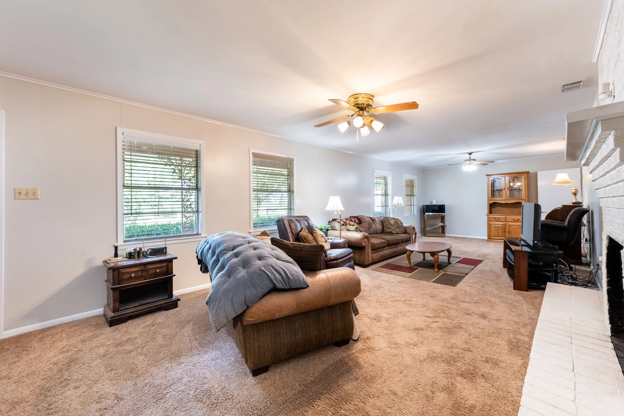 Farm For Sale in Van Zandt County , 2715 FM 857, Grand Saline, Texas 75140, 3 Bedroom, 2 Bathroom, 2 Garage spaces, 1,751 Sqft, built in 1968, mls#21324586, Real Estate Agent in Grand Saline, Homes For Sale in Van Zandt county, Homes For Sale in Grand Saline, Realtor in Grand Saline Texas, Real Estate Brokerage Independent Realty Texas, Luminita Cordes Realtor