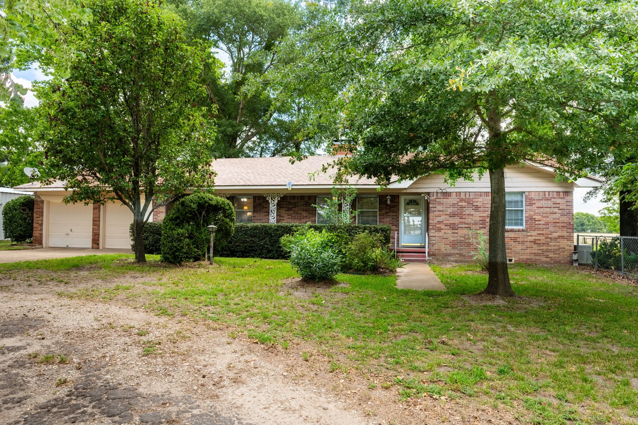 Farm For Sale in Van Zandt County , 2715 FM 857, Grand Saline, Texas 75140, 3 Bedroom, 2 Bathroom, 2 Garage spaces, 1,751 Sqft, built in 1968, mls#21324586, Real Estate Agent in Grand Saline, Homes For Sale in Van Zandt county, Homes For Sale in Grand Saline, Realtor in Grand Saline Texas, Real Estate Brokerage Independent Realty Texas, Luminita Cordes Realtor