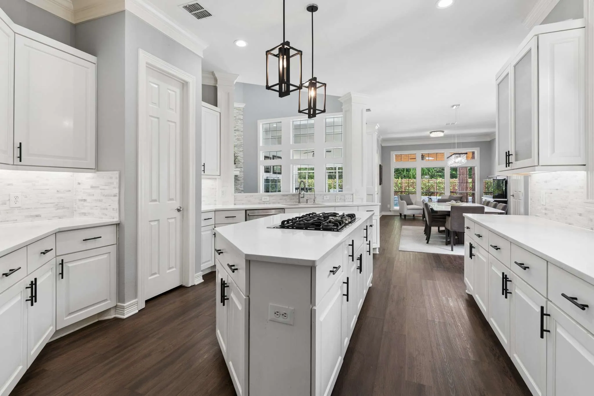 Single Family Residence For Sale in Collin County , 801 Glendevon Drive, Mc Kinney, Texas 75071, 4 Bedroom, 4 Bathroom, 3 Garage spaces, 5,451 Sqft, built in 2004, mls#21331447, Real Estate Agent in Mc Kinney, Homes For Sale in Collin county, Homes For Sale in Mc Kinney, Realtor in Mc Kinney Texas, Real Estate Brokerage Independent Realty Texas, Luminita Cordes Realtor