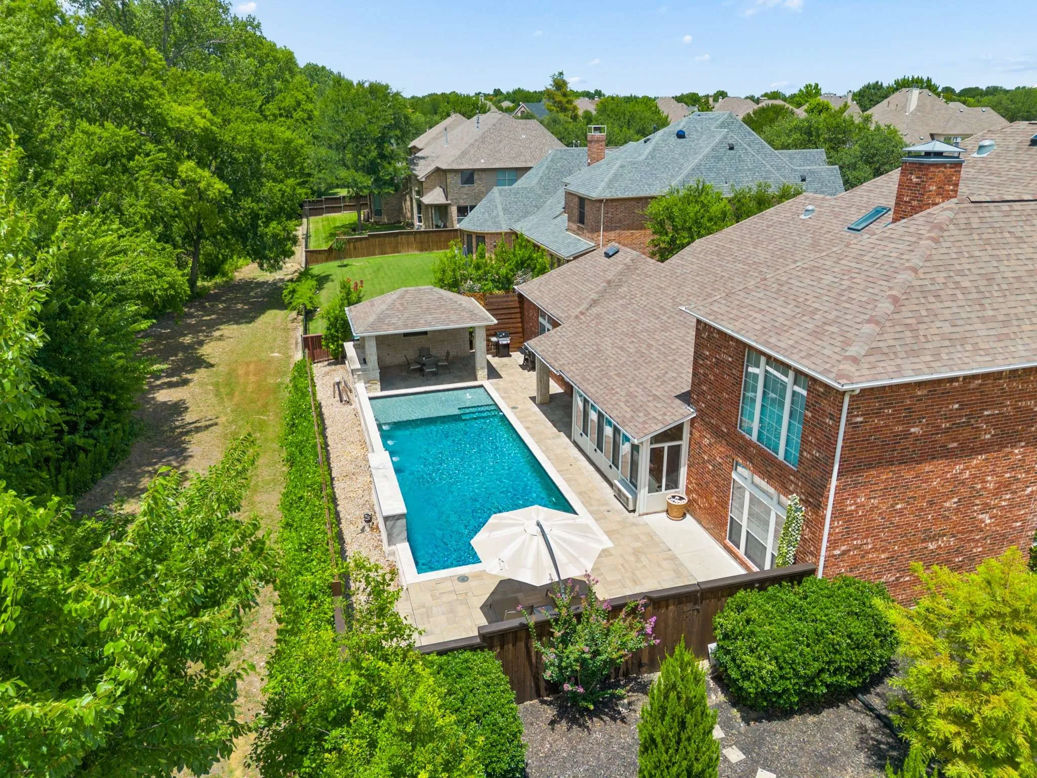 Single Family Residence For Sale in Collin County , 801 Glendevon Drive, Mc Kinney, Texas 75071, 4 Bedroom, 4 Bathroom, 3 Garage spaces, 5,451 Sqft, built in 2004, mls#21331447, Real Estate Agent in Mc Kinney, Homes For Sale in Collin county, Homes For Sale in Mc Kinney, Realtor in Mc Kinney Texas, Real Estate Brokerage Independent Realty Texas, Luminita Cordes Realtor