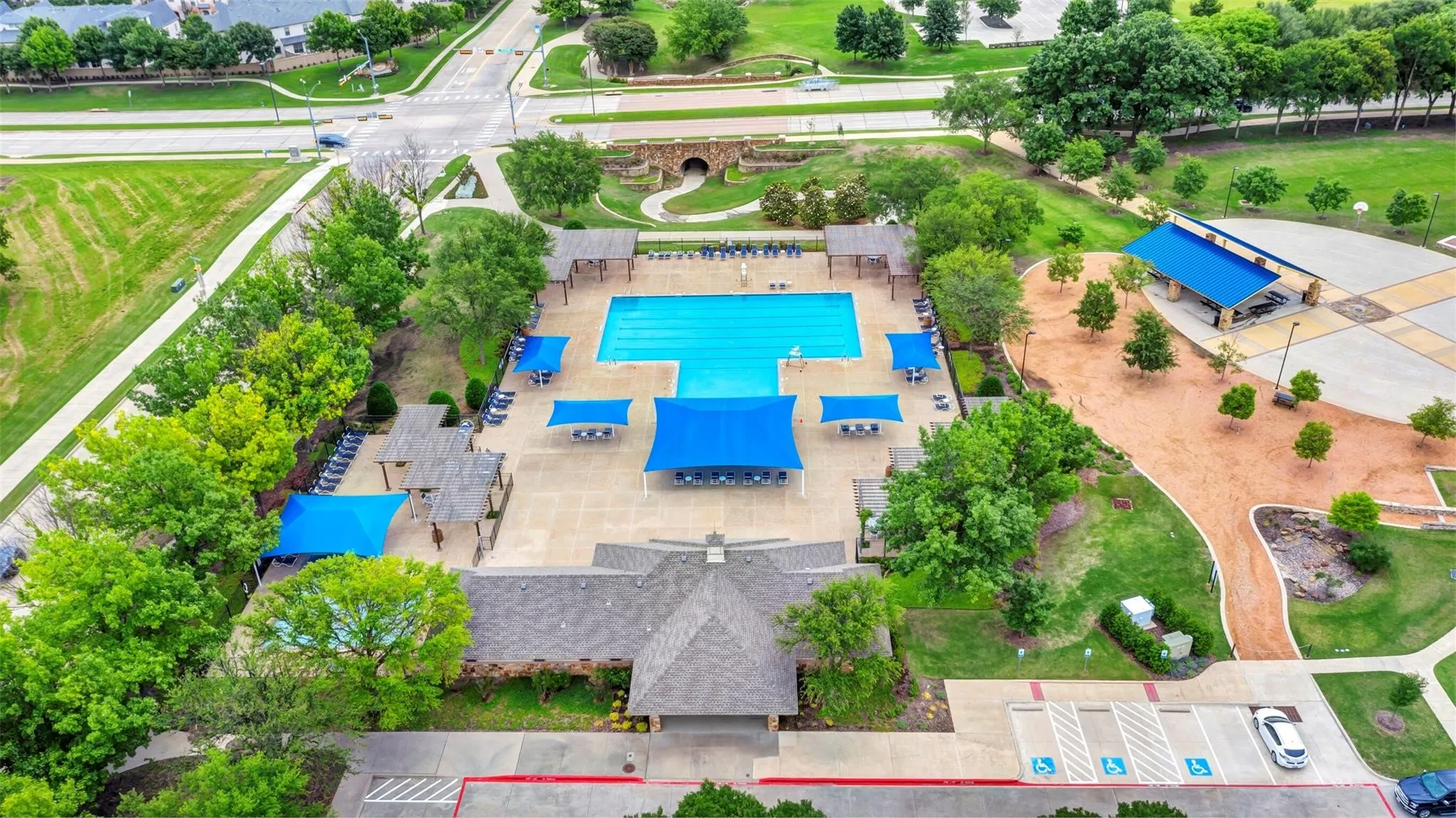 Single Family Residence For Sale in Collin County , 801 Glendevon Drive, Mc Kinney, Texas 75071, 4 Bedroom, 4 Bathroom, 3 Garage spaces, 5,451 Sqft, built in 2004, mls#21331447, Real Estate Agent in Mc Kinney, Homes For Sale in Collin county, Homes For Sale in Mc Kinney, Realtor in Mc Kinney Texas, Real Estate Brokerage Independent Realty Texas, Luminita Cordes Realtor