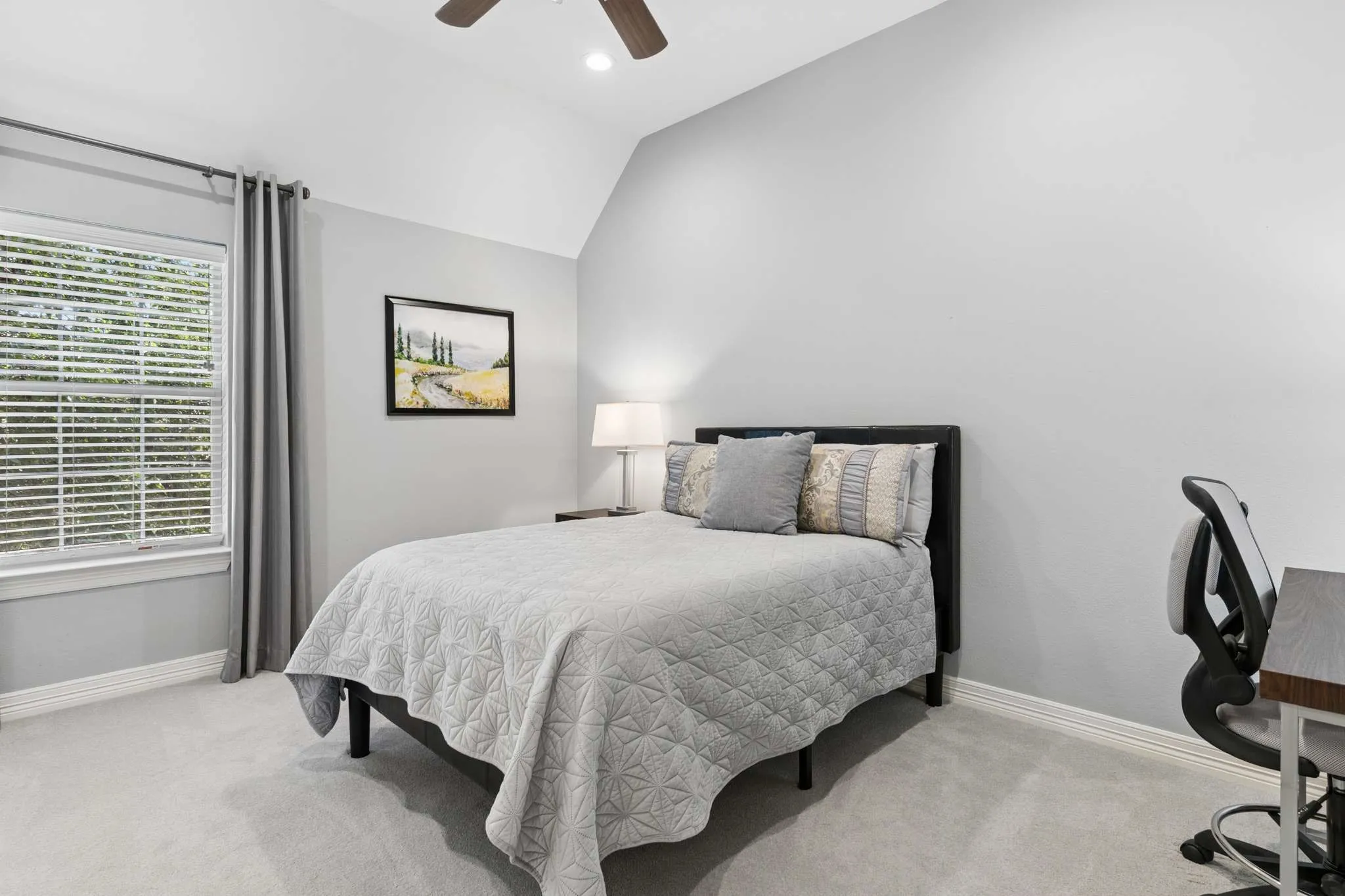 Single Family Residence For Sale in Collin County , 801 Glendevon Drive, Mc Kinney, Texas 75071, 4 Bedroom, 4 Bathroom, 3 Garage spaces, 5,451 Sqft, built in 2004, mls#21331447, Real Estate Agent in Mc Kinney, Homes For Sale in Collin county, Homes For Sale in Mc Kinney, Realtor in Mc Kinney Texas, Real Estate Brokerage Independent Realty Texas, Luminita Cordes Realtor