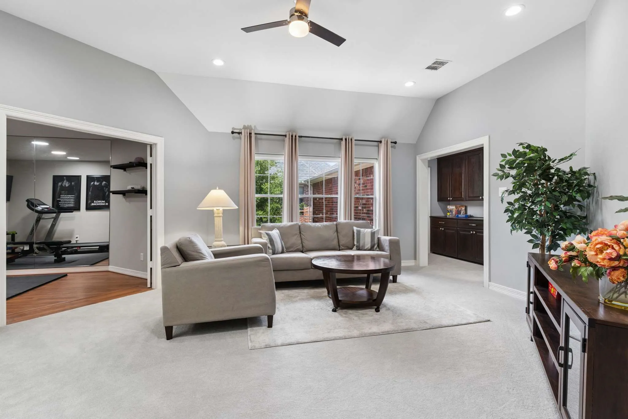 Single Family Residence For Sale in Collin County , 801 Glendevon Drive, Mc Kinney, Texas 75071, 4 Bedroom, 4 Bathroom, 3 Garage spaces, 5,451 Sqft, built in 2004, mls#21331447, Real Estate Agent in Mc Kinney, Homes For Sale in Collin county, Homes For Sale in Mc Kinney, Realtor in Mc Kinney Texas, Real Estate Brokerage Independent Realty Texas, Luminita Cordes Realtor