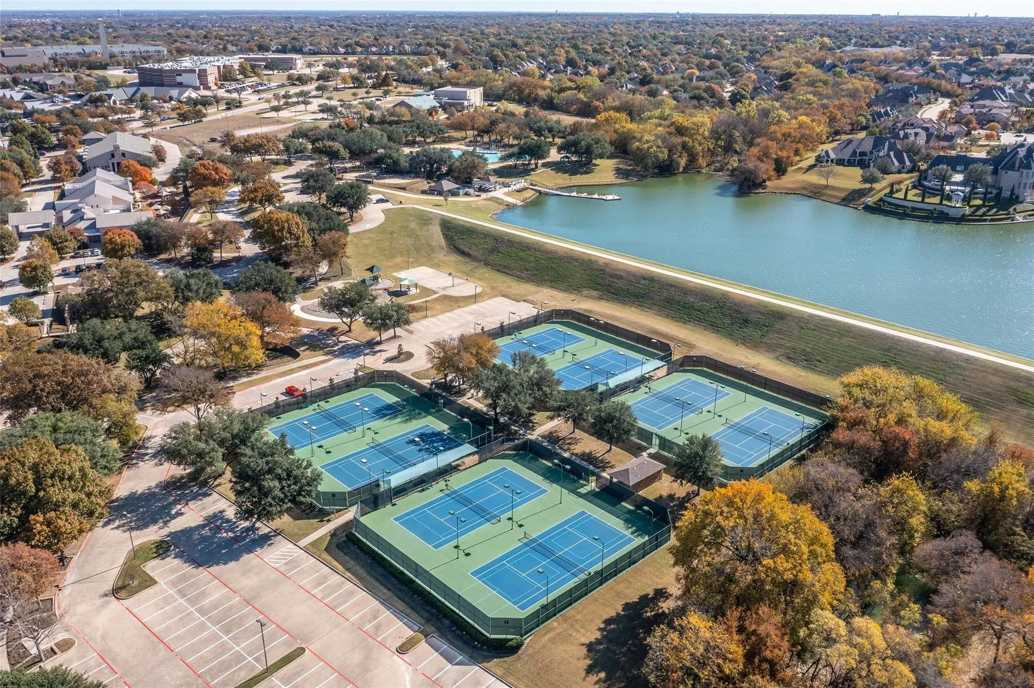 Single Family Residence For Sale in Collin County , 801 Glendevon Drive, Mc Kinney, Texas 75071, 4 Bedroom, 4 Bathroom, 3 Garage spaces, 5,451 Sqft, built in 2004, mls#21331447, Real Estate Agent in Mc Kinney, Homes For Sale in Collin county, Homes For Sale in Mc Kinney, Realtor in Mc Kinney Texas, Real Estate Brokerage Independent Realty Texas, Luminita Cordes Realtor