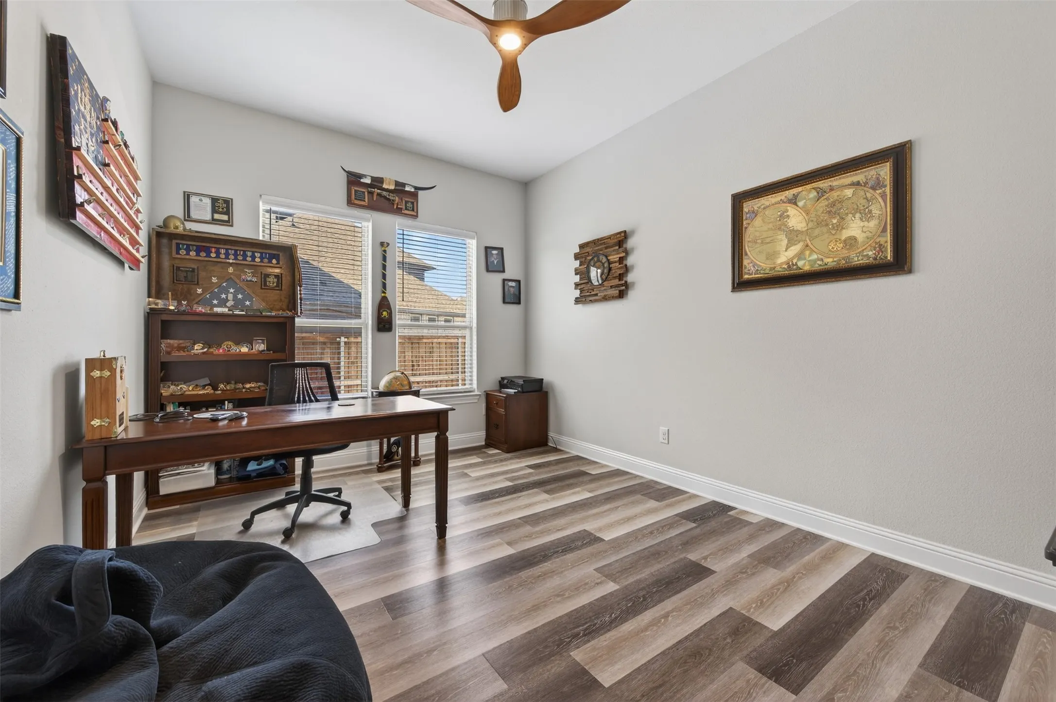 Single Family Residence For Sale in Tarrant County , 1700 Hamlet Drive, Fort Worth, Texas 76052, 3 Bedroom, 3 Bathroom, 3 Garage spaces, 2,924 Sqft, built in 2021, mls#21332846, Real Estate Agent in Fort Worth, Homes For Sale in Tarrant county, Homes For Sale in Fort Worth, Realtor in Fort Worth Texas, Real Estate Brokerage Independent Realty Texas, Luminita Cordes Realtor
