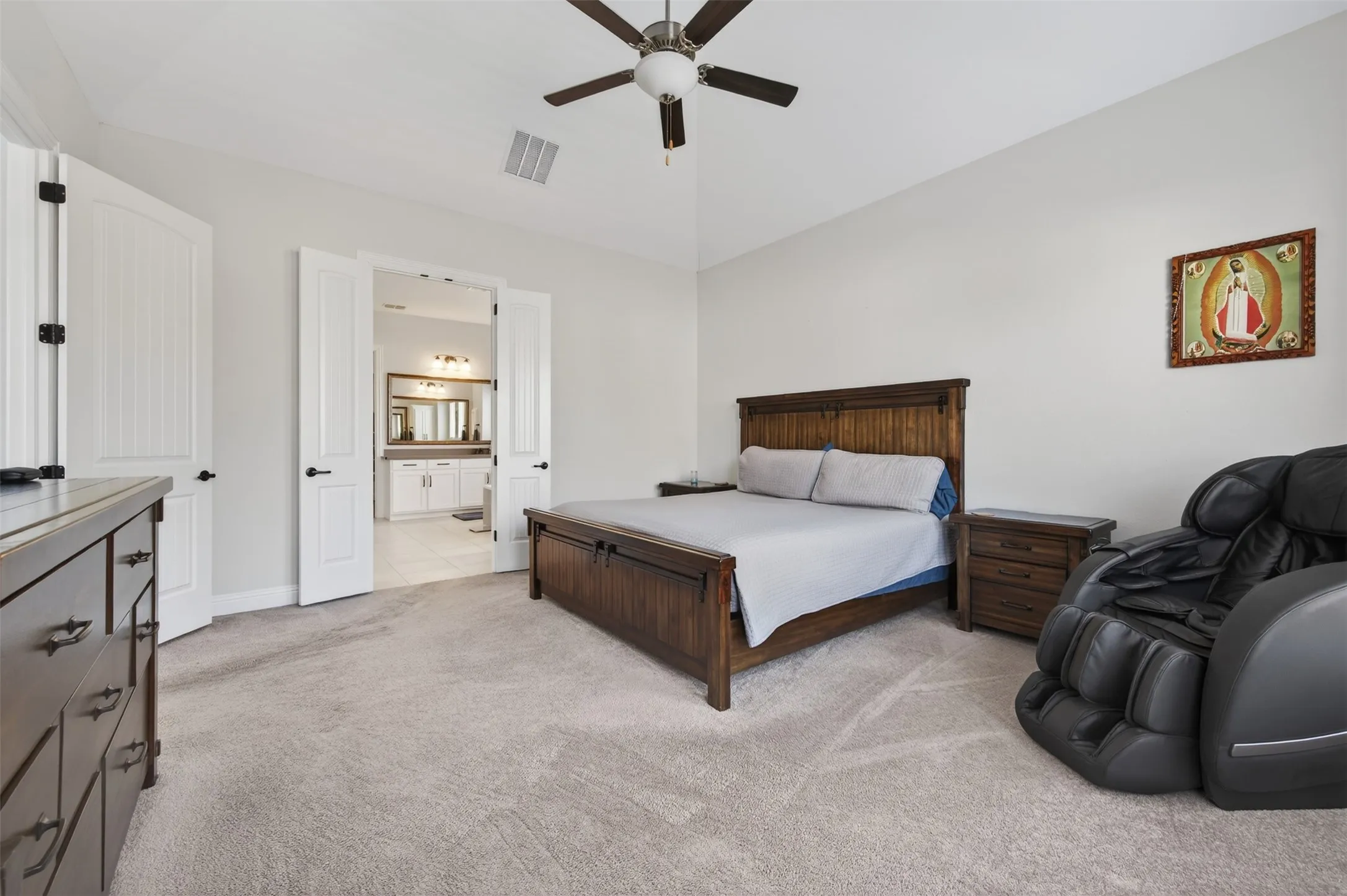 Single Family Residence For Sale in Tarrant County , 1700 Hamlet Drive, Fort Worth, Texas 76052, 3 Bedroom, 3 Bathroom, 3 Garage spaces, 2,924 Sqft, built in 2021, mls#21332846, Real Estate Agent in Fort Worth, Homes For Sale in Tarrant county, Homes For Sale in Fort Worth, Realtor in Fort Worth Texas, Real Estate Brokerage Independent Realty Texas, Luminita Cordes Realtor