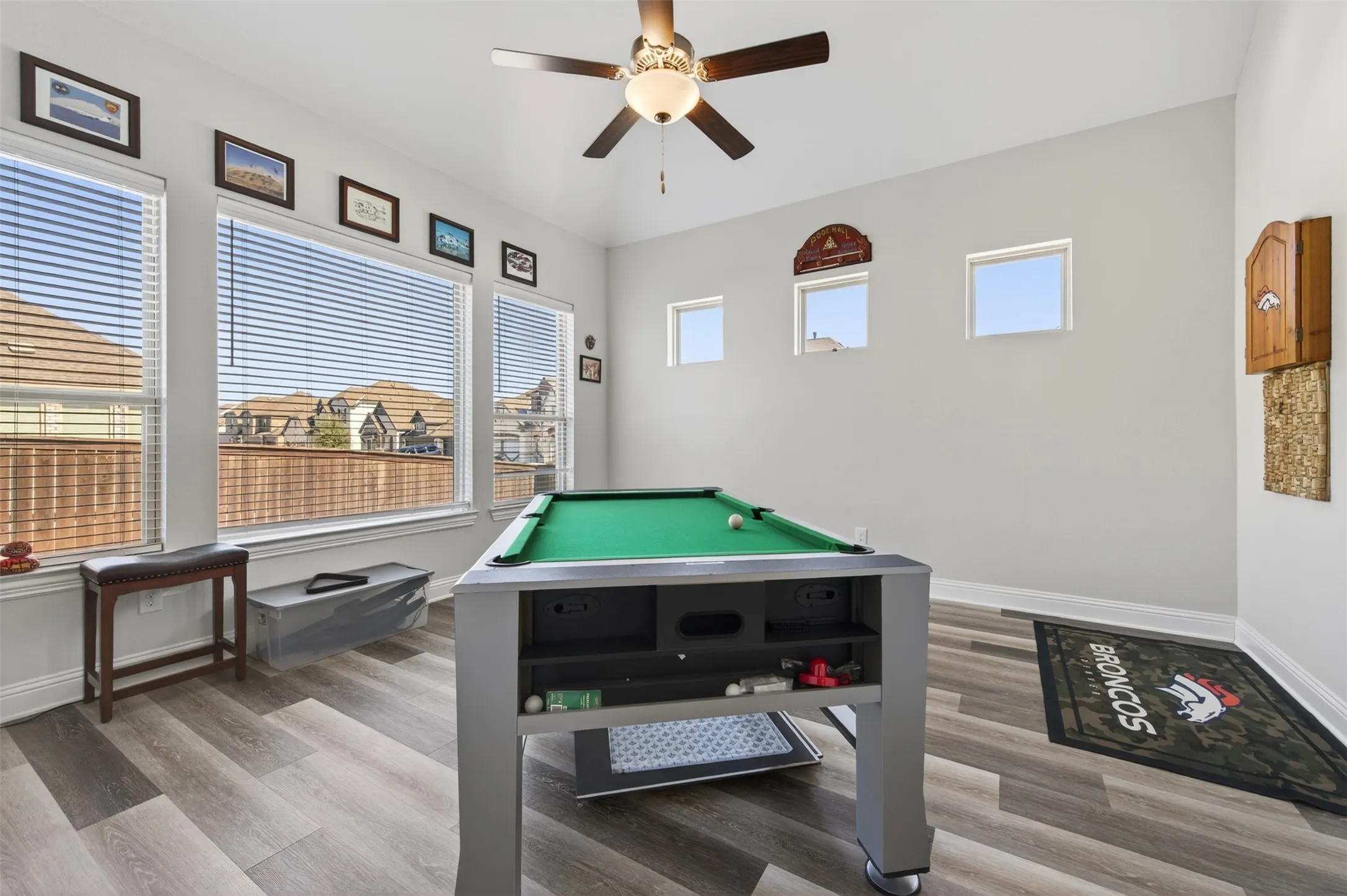Single Family Residence For Sale in Tarrant County , 1700 Hamlet Drive, Fort Worth, Texas 76052, 3 Bedroom, 3 Bathroom, 3 Garage spaces, 2,924 Sqft, built in 2021, mls#21332846, Real Estate Agent in Fort Worth, Homes For Sale in Tarrant county, Homes For Sale in Fort Worth, Realtor in Fort Worth Texas, Real Estate Brokerage Independent Realty Texas, Luminita Cordes Realtor
