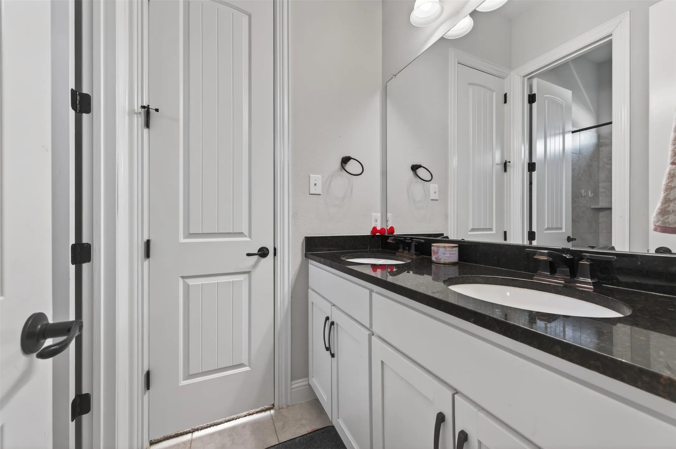 Single Family Residence For Sale in Tarrant County , 1700 Hamlet Drive, Fort Worth, Texas 76052, 3 Bedroom, 3 Bathroom, 3 Garage spaces, 2,924 Sqft, built in 2021, mls#21332846, Real Estate Agent in Fort Worth, Homes For Sale in Tarrant county, Homes For Sale in Fort Worth, Realtor in Fort Worth Texas, Real Estate Brokerage Independent Realty Texas, Luminita Cordes Realtor