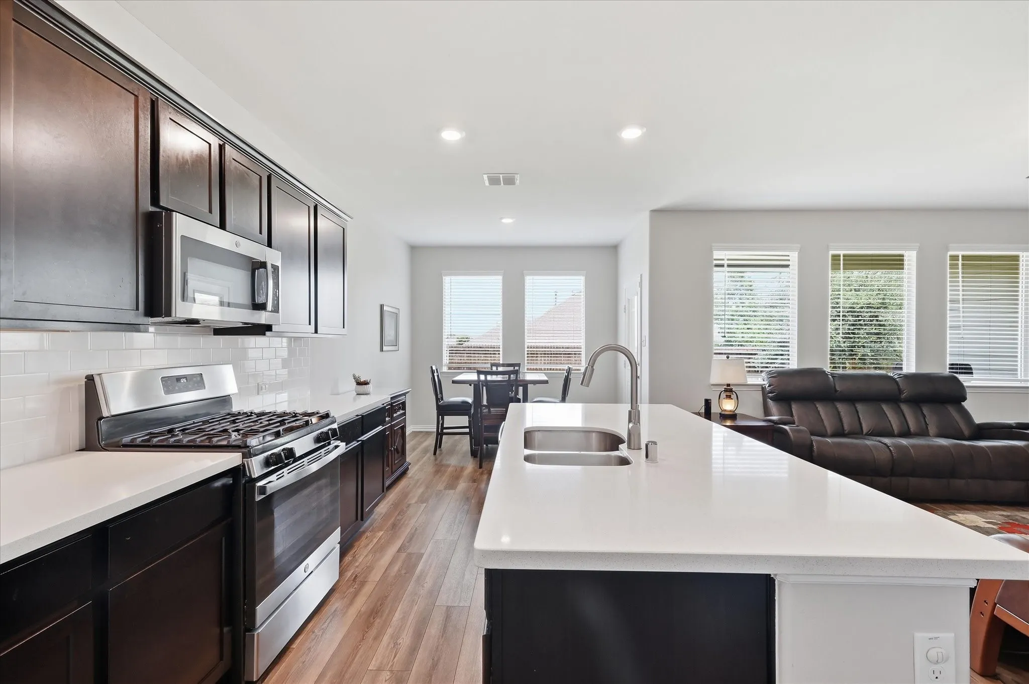Single Family Residence For Sale in Collin County , 788 Evergreen Street, Princeton, Texas 75407, 4 Bedroom, 3 Bathroom, 3 Garage spaces, 2,229 Sqft, built in 2020, mls#21332464, Real Estate Agent in Princeton, Homes For Sale in Collin county, Homes For Sale in Princeton, Realtor in Princeton Texas, Real Estate Brokerage Independent Realty Texas, Luminita Cordes Realtor