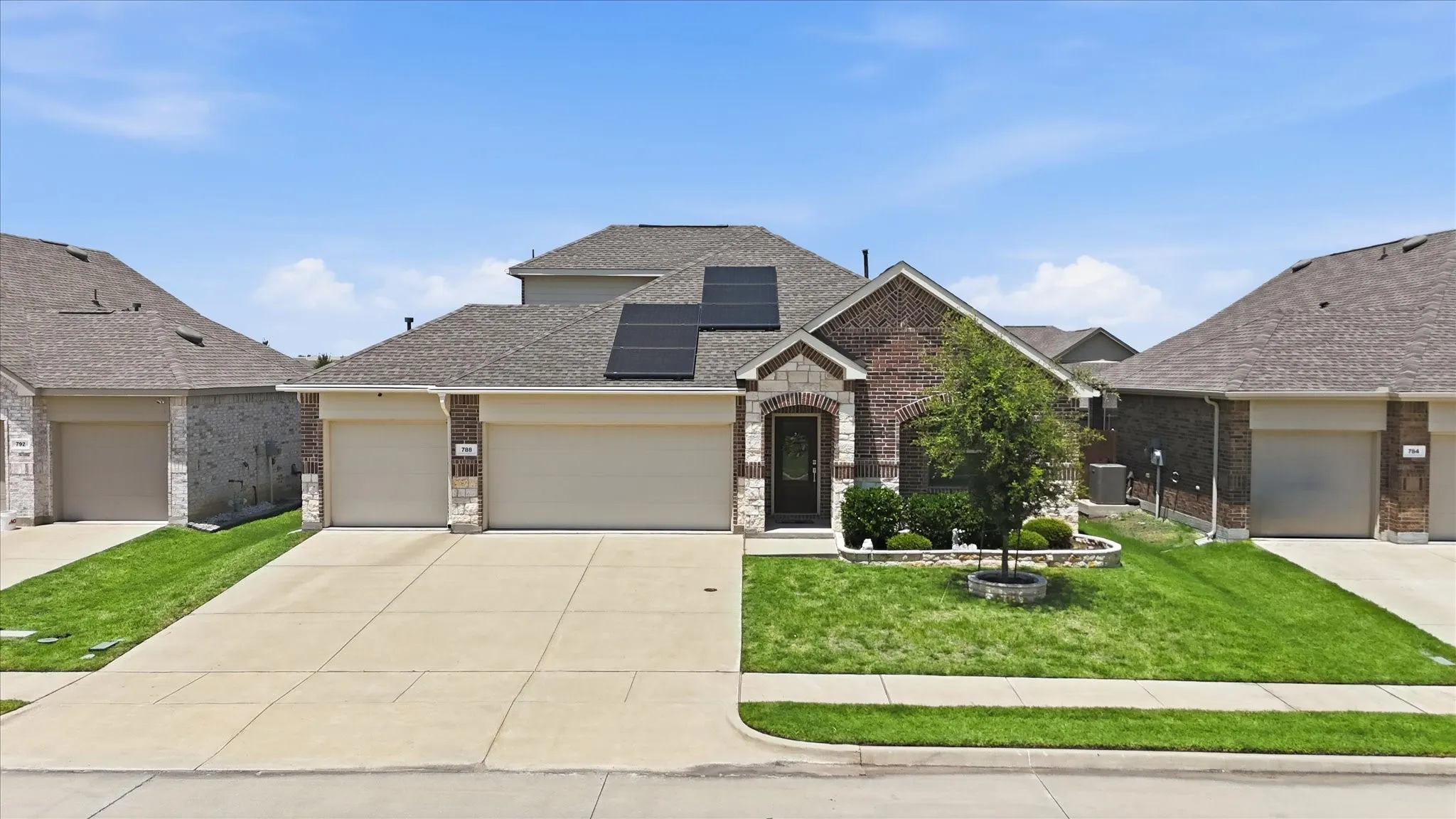 Single Family Residence For Sale in Collin County , 788 Evergreen Street, Princeton, Texas 75407, 4 Bedroom, 3 Bathroom, 3 Garage spaces, 2,229 Sqft, built in 2020, mls#21332464, Real Estate Agent in Princeton, Homes For Sale in Collin county, Homes For Sale in Princeton, Realtor in Princeton Texas, Real Estate Brokerage Independent Realty Texas, Luminita Cordes Realtor