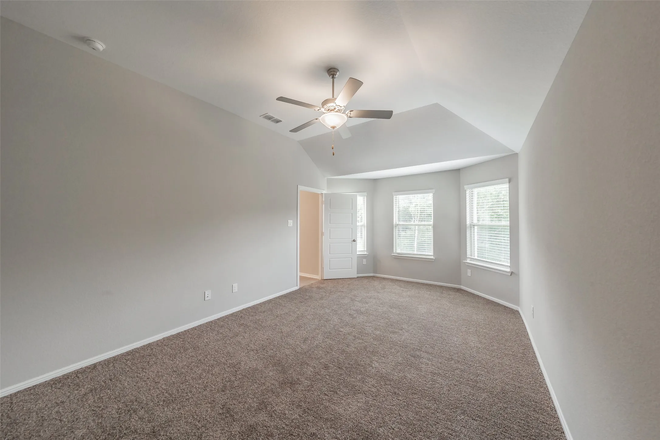 Single Family Residence For Sale in Johnson County , 1207 Putnam Street, Mansfield, Texas 76063, 4 Bedroom, 3 Bathroom, 2 Garage spaces, 2,180 Sqft, built in 2022, mls#21331513, Real Estate Agent in Mansfield, Homes For Sale in Johnson county, Homes For Sale in Mansfield, Realtor in Mansfield Texas, Real Estate Brokerage Independent Realty Texas, Luminita Cordes Realtor