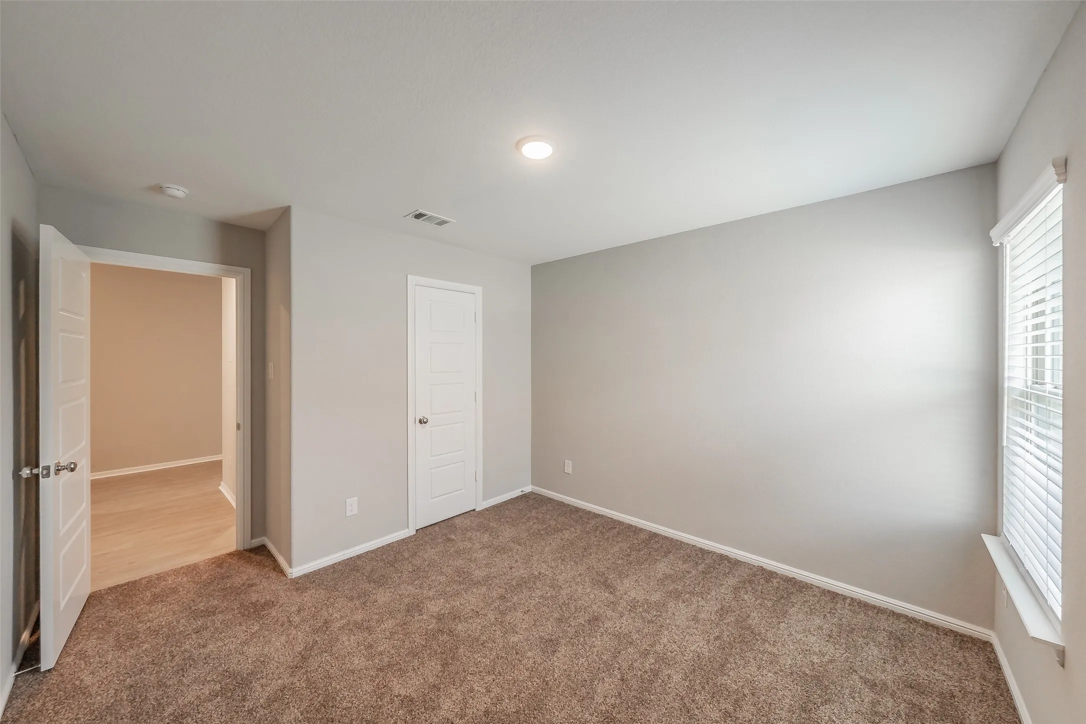 Single Family Residence For Sale in Johnson County , 1207 Putnam Street, Mansfield, Texas 76063, 4 Bedroom, 3 Bathroom, 2 Garage spaces, 2,180 Sqft, built in 2022, mls#21331513, Real Estate Agent in Mansfield, Homes For Sale in Johnson county, Homes For Sale in Mansfield, Realtor in Mansfield Texas, Real Estate Brokerage Independent Realty Texas, Luminita Cordes Realtor