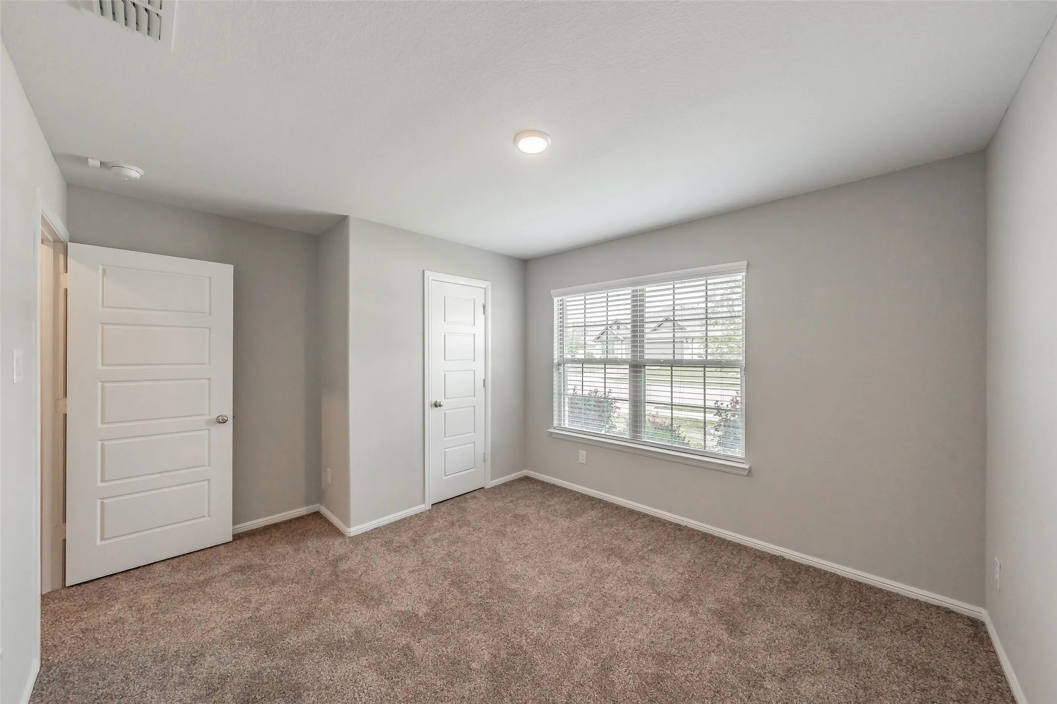 Single Family Residence For Sale in Johnson County , 1207 Putnam Street, Mansfield, Texas 76063, 4 Bedroom, 3 Bathroom, 2 Garage spaces, 2,180 Sqft, built in 2022, mls#21331513, Real Estate Agent in Mansfield, Homes For Sale in Johnson county, Homes For Sale in Mansfield, Realtor in Mansfield Texas, Real Estate Brokerage Independent Realty Texas, Luminita Cordes Realtor