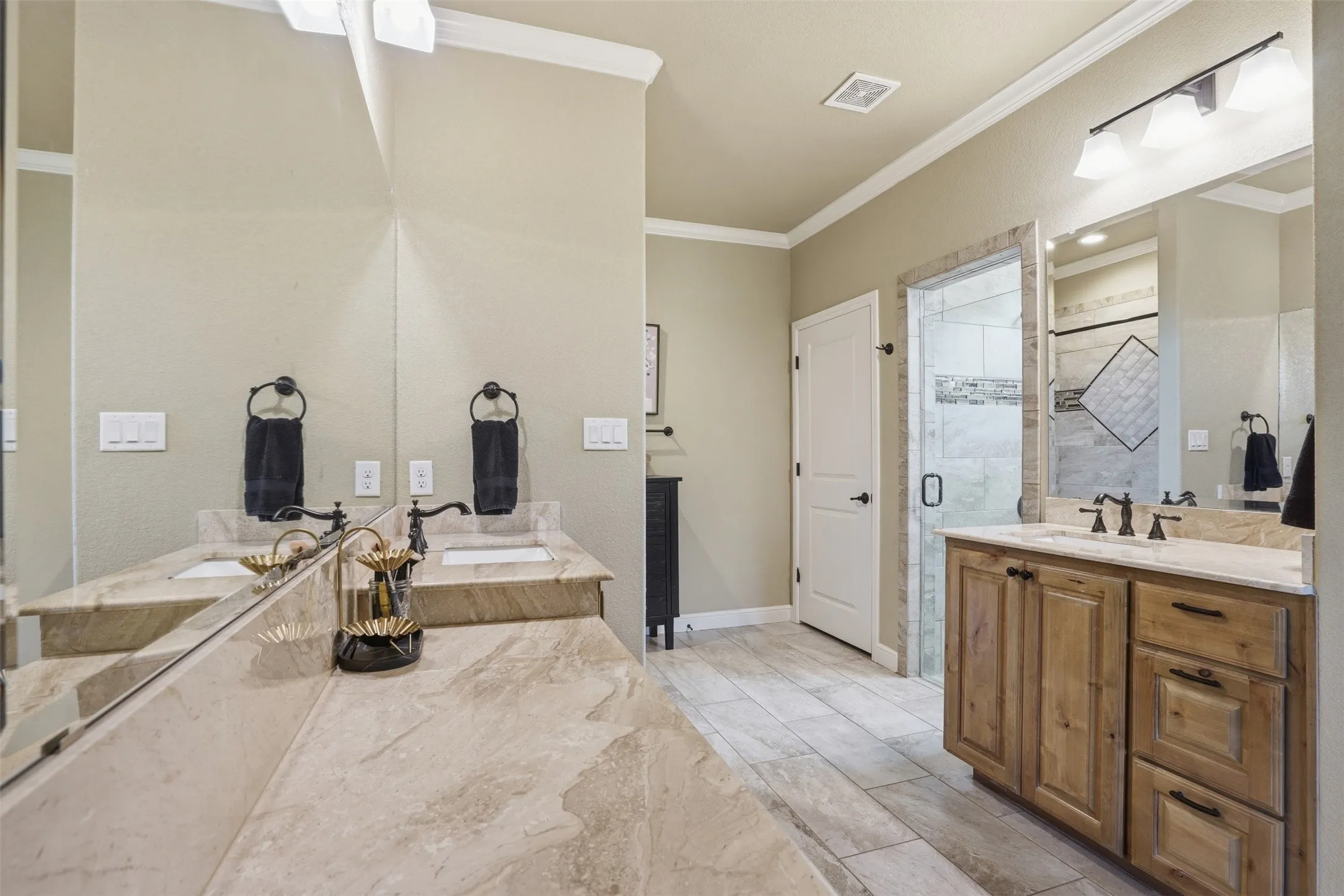 Separate vanities and plenty of counter space.