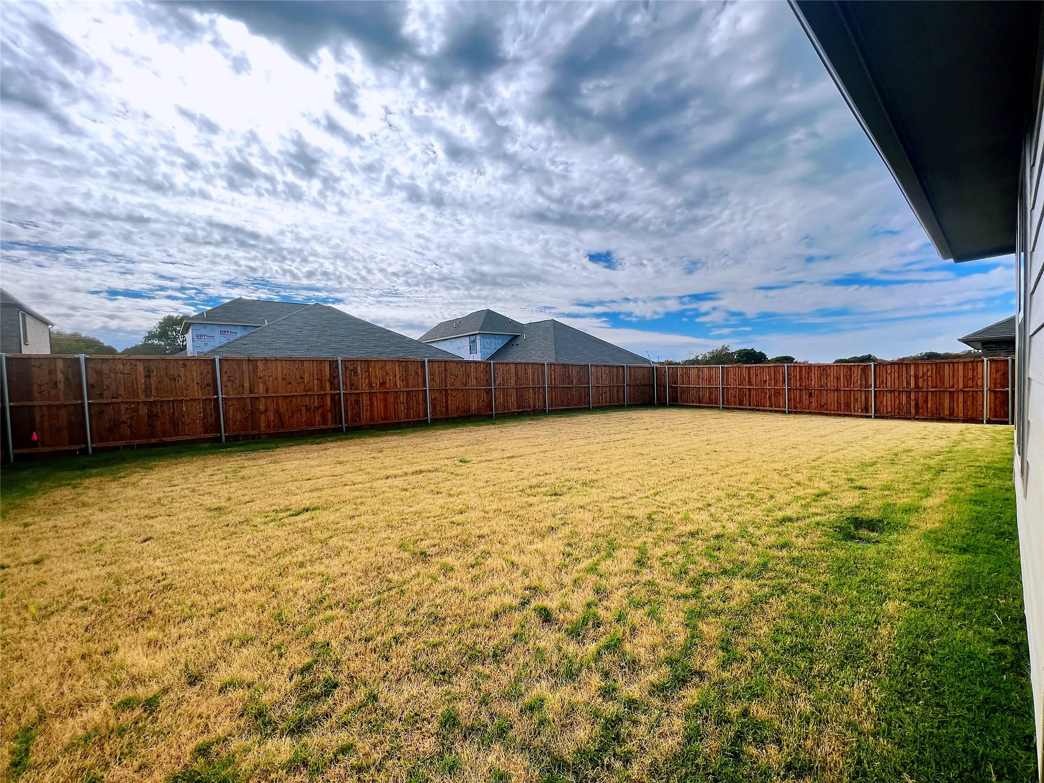 Single Family Residence For Rent in Grayson County , 553 Meadow Run Drive, Van Alstyne, Texas 75495, 4 Bedroom, 2 Bathroom, 2 Garage spaces, 1,798 Sqft, built in 2023, mls#21332861, Real Estate Agent in Van Alstyne, Homes For Rent in Grayson county, Homes For Rent in Van Alstyne, Realtor in Van Alstyne Texas, Real Estate Brokerage Independent Realty Texas, Luminita Cordes Realtor