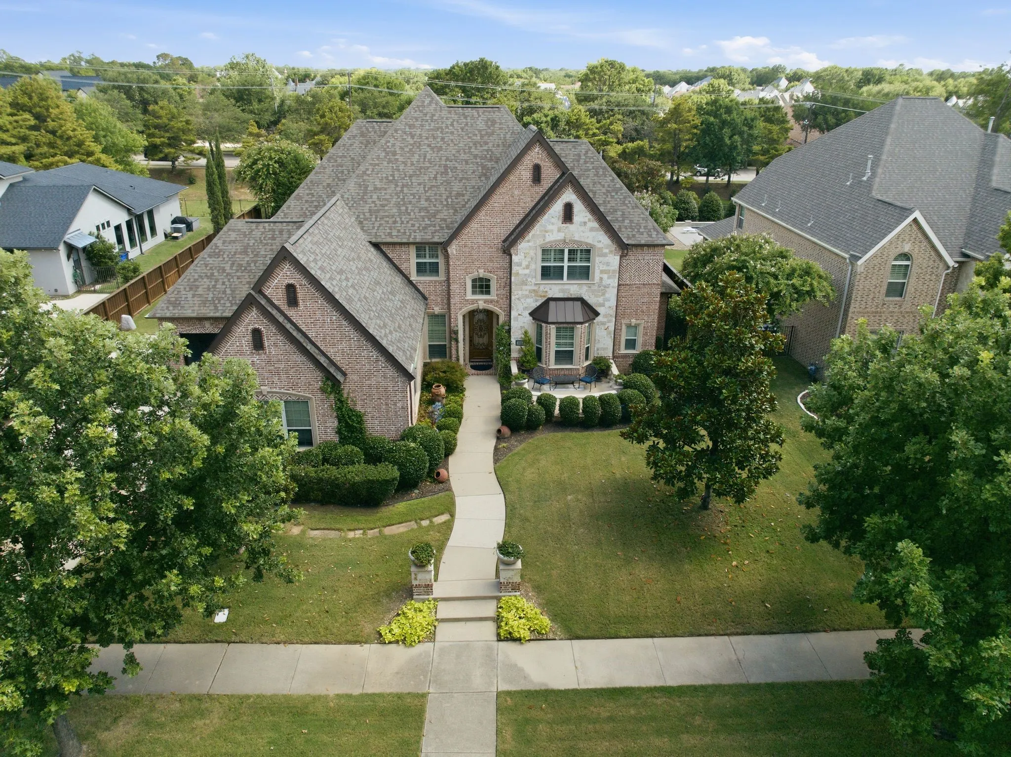 Fantastic location, top rated schools, and great neighborhood make this well-maintained house a place to call home.