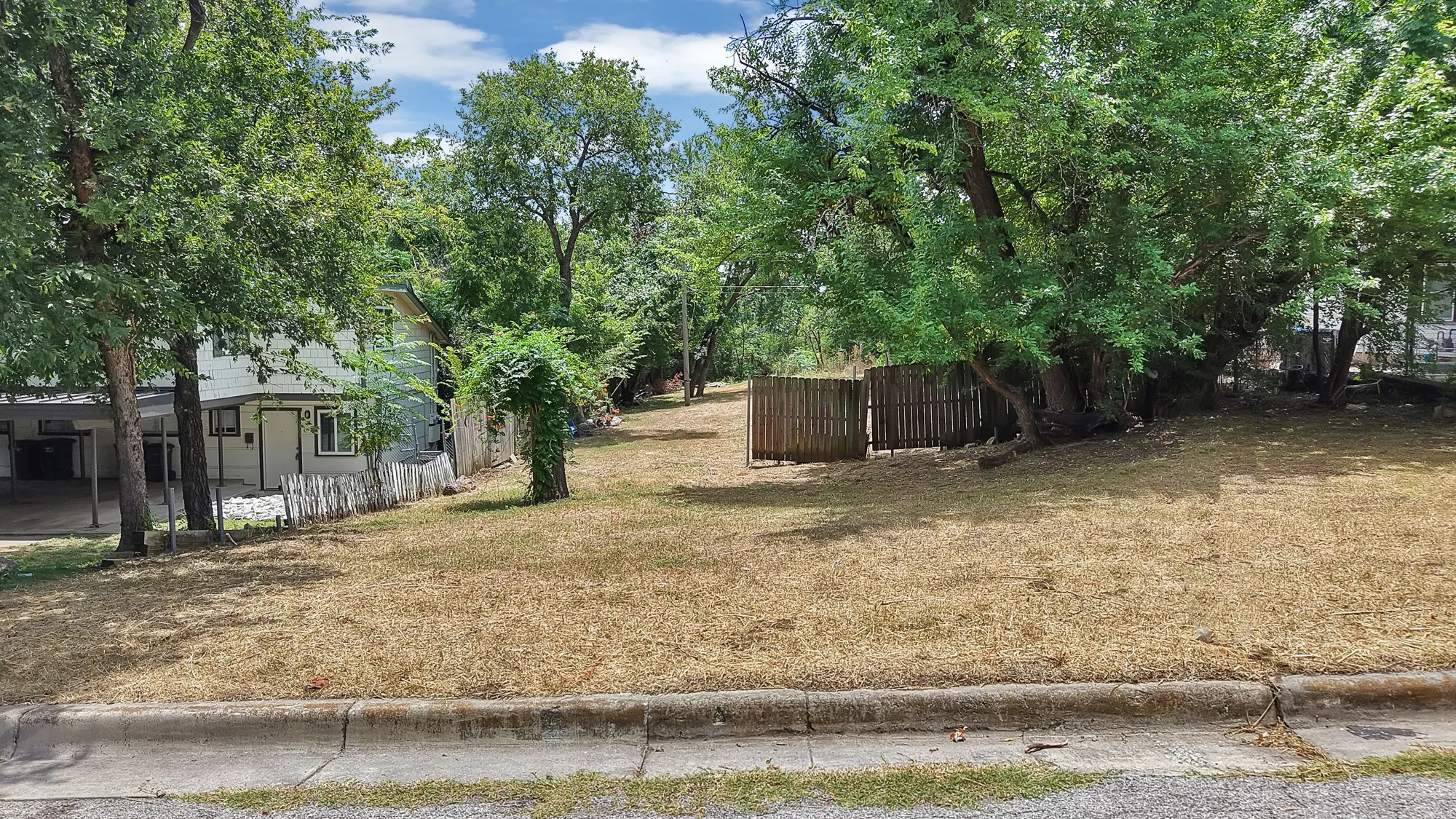 Unimproved Land For Sale in Tarrant County , 5307 Lovell Avenue, Fort Worth, Texas 76107, 0, 0, Garage spaces, 0 Sqft, built in 0, Price $100,000, mls#21332321, Real Estate Agent in Fort Worth, Homes For Sale in Tarrant county, Homes For Sale in Fort Worth, Realtor in Fort Worth Texas, Real Estate Brokerage Independent Realty Texas, Luminita Cordes Realtor