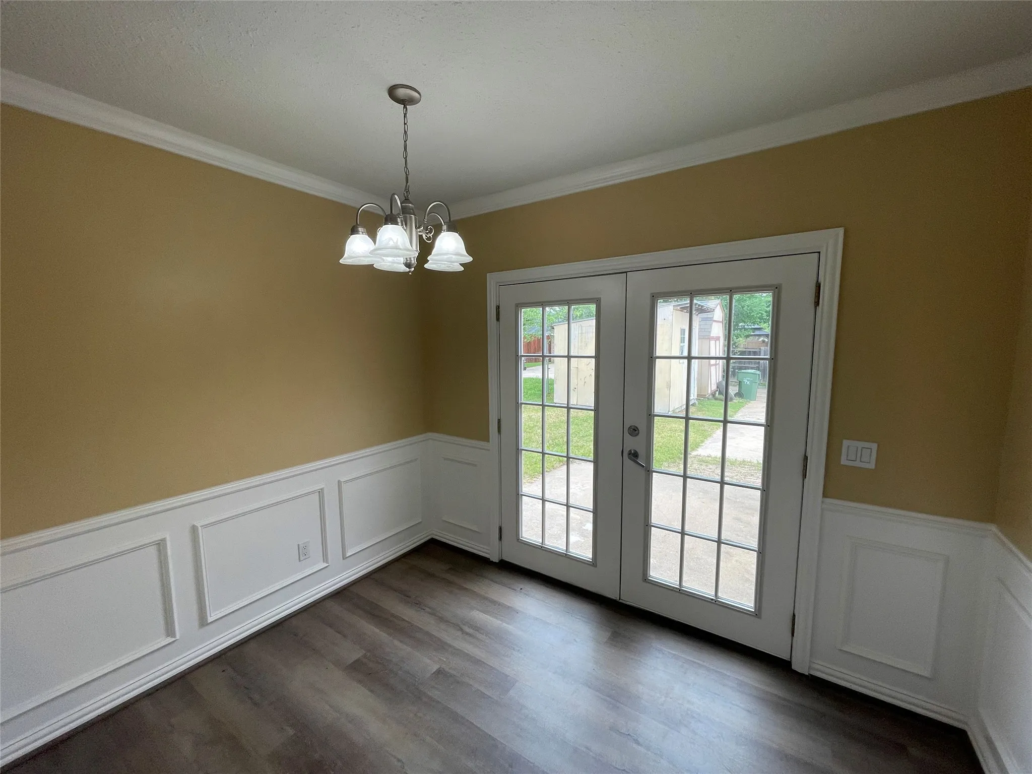 Duplex For Rent in Dallas County , 2224 Forestbrook Drive, Garland, Texas 75040, 3 Bedroom, 2 Bathroom, Garage spaces, 1,309 Sqft, built in 1985, mls#21332884, Real Estate Agent in Garland, Homes For Rent in Dallas county, Homes For Rent in Garland, Realtor in Garland Texas, Real Estate Brokerage Independent Realty Texas, Luminita Cordes Realtor