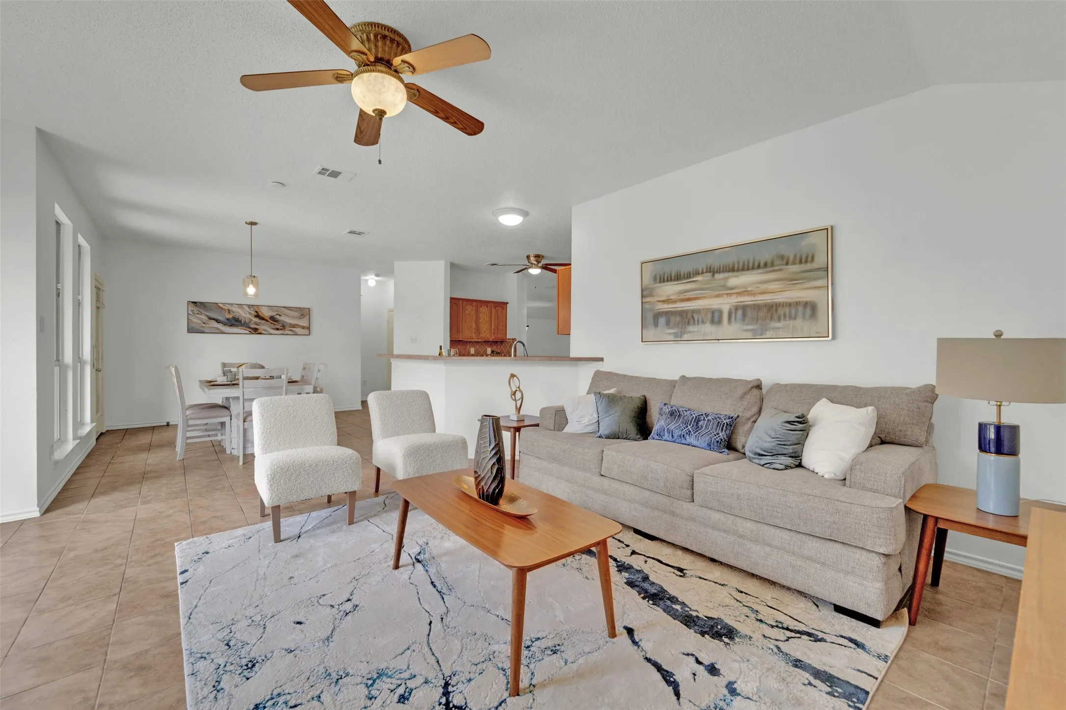 Single Family Residence For Sale in Dallas County , 8210 Sailors Street, Rowlett, Texas 75089, 4 Bedroom, 2 Bathroom, 2 Garage spaces, 2,258 Sqft, built in 2003, mls#21331354, Real Estate Agent in Rowlett, Homes For Sale in Dallas county, Homes For Sale in Rowlett, Realtor in Rowlett Texas, Real Estate Brokerage Independent Realty Texas, Luminita Cordes Realtor