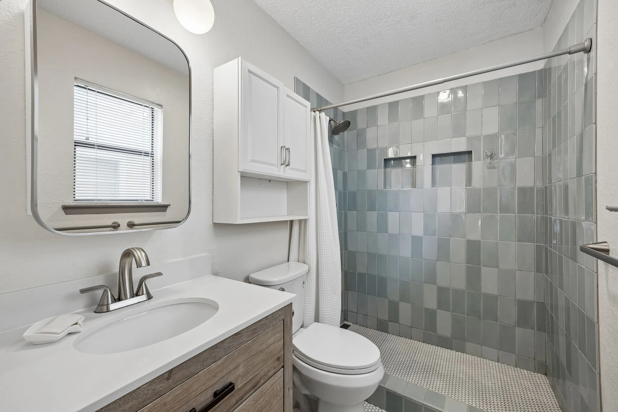 Single Family Residence For Sale in Dallas County , 5631 Victor Street, Dallas, Texas 75214, 2 Bedrooms, 2 Bathrooms, Garage spaces, 1,100 Sqft, built in 1983, Price $434,000, mls#21332749, Real Estate Agent in Dallas, Homes For Sale in Dallas county, Homes For Sale in Dallas, Realtor in Dallas Texas, Real Estate Brokerage Independent Realty Texas, Luminita Cordes Realtor