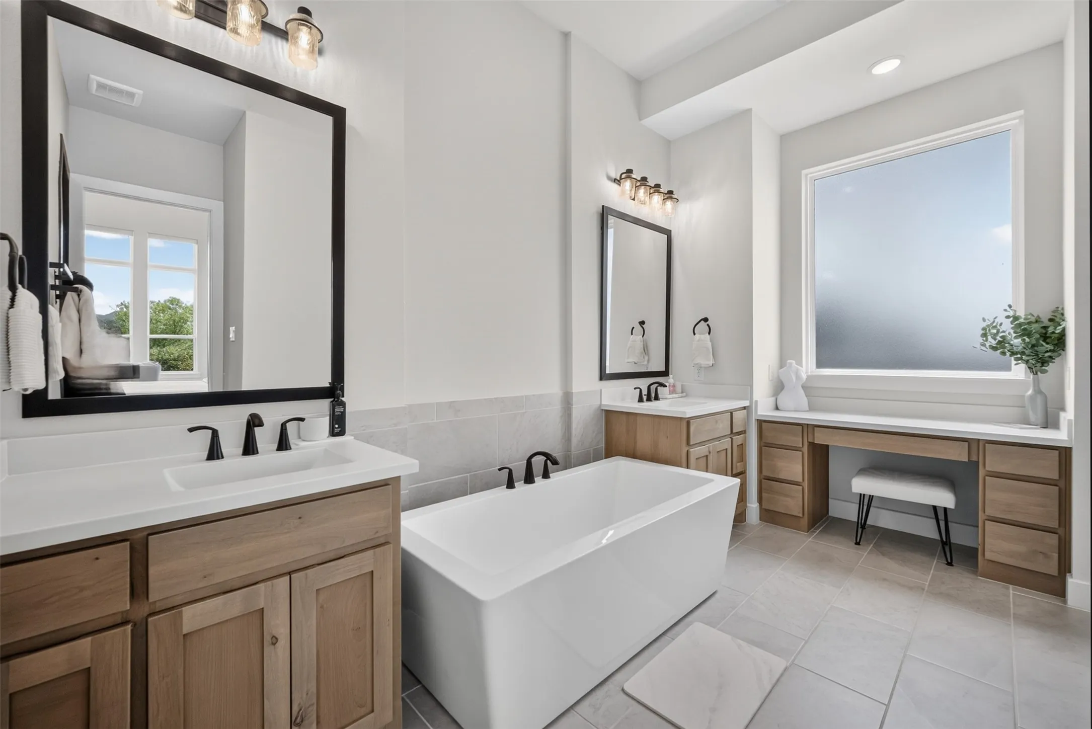 Single Family Residence For Sale in Denton County , 941 Webb Lane, Prosper, Texas 75078, 4 Bedroom, 5 Bathroom, 4 Garage spaces, 3,461 Sqft, built in 2022, mls#21332550, Real Estate Agent in Prosper, Homes For Sale in Denton county, Homes For Sale in Prosper, Realtor in Prosper Texas, Real Estate Brokerage Independent Realty Texas, Luminita Cordes Realtor