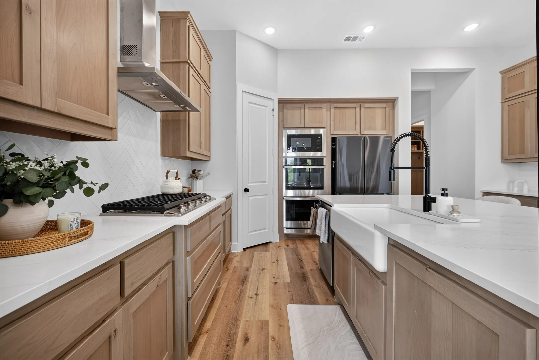 Single Family Residence For Sale in Denton County , 941 Webb Lane, Prosper, Texas 75078, 4 Bedroom, 5 Bathroom, 4 Garage spaces, 3,461 Sqft, built in 2022, mls#21332550, Real Estate Agent in Prosper, Homes For Sale in Denton county, Homes For Sale in Prosper, Realtor in Prosper Texas, Real Estate Brokerage Independent Realty Texas, Luminita Cordes Realtor