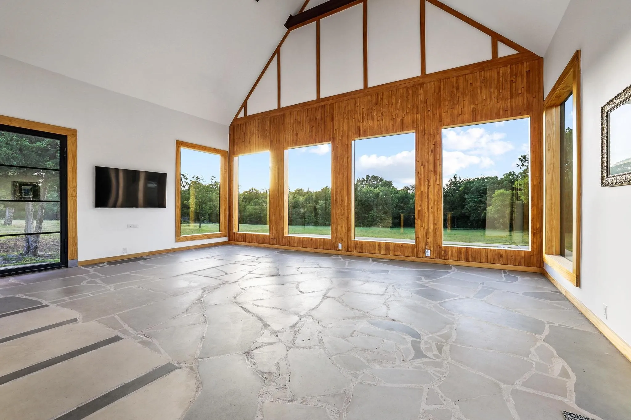 Single Family Residence For Sale in Fannin County , 511 County Road 4264, Leonard, Texas 75452, 2 Bedroom, 3 Bathroom, Garage spaces, 2,678 Sqft, built in 2021, mls#21332891, Real Estate Agent in Leonard, Homes For Sale in Fannin county, Homes For Sale in Leonard, Realtor in Leonard Texas, Real Estate Brokerage Independent Realty Texas, Luminita Cordes Realtor