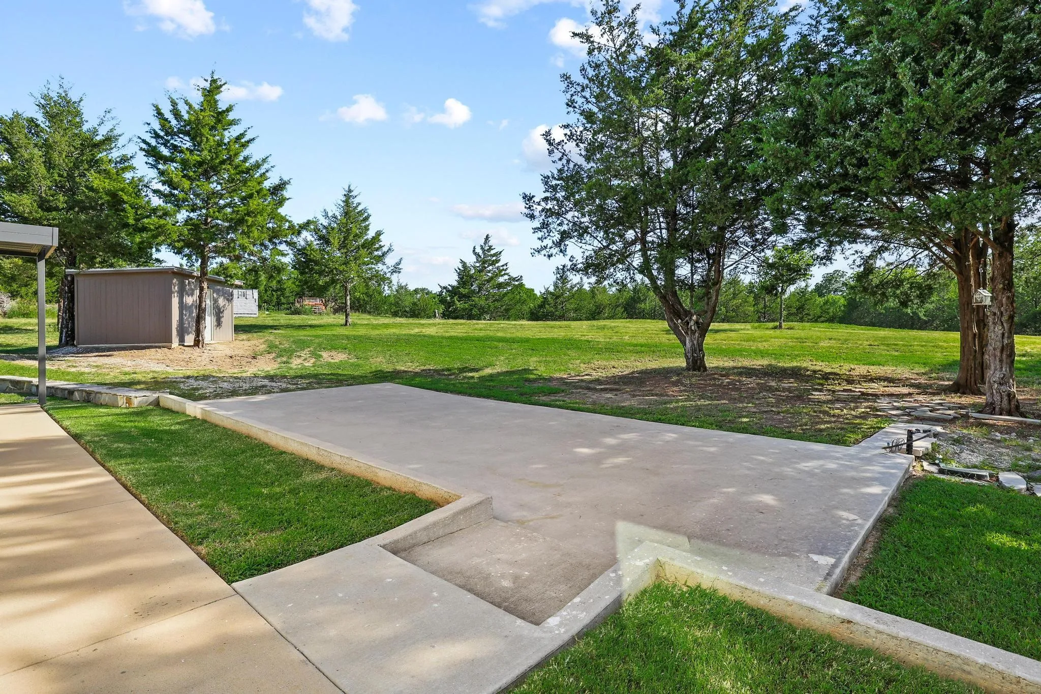 Single Family Residence For Sale in Fannin County , 511 County Road 4264, Leonard, Texas 75452, 2 Bedroom, 3 Bathroom, Garage spaces, 2,678 Sqft, built in 2021, mls#21332891, Real Estate Agent in Leonard, Homes For Sale in Fannin county, Homes For Sale in Leonard, Realtor in Leonard Texas, Real Estate Brokerage Independent Realty Texas, Luminita Cordes Realtor