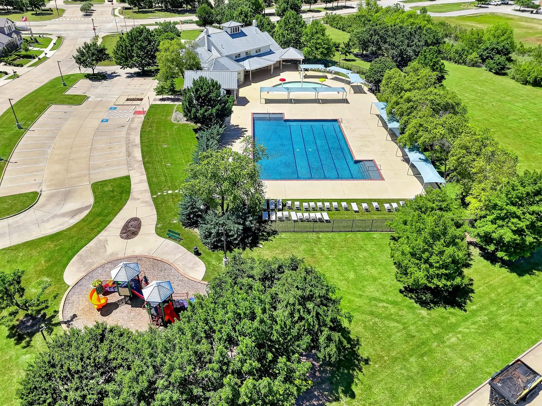 Single Family Residence For Sale in Denton County , 3013 Manuel Creek Drive, Little Elm, Texas 75068, 3 Bedroom, 2 Bathroom, 2 Garage spaces, 1,650 Sqft, built in 2016, mls#21332277, Real Estate Agent in Little Elm, Homes For Sale in Denton county, Homes For Sale in Little Elm, Realtor in Little Elm Texas, Real Estate Brokerage Independent Realty Texas, Luminita Cordes Realtor