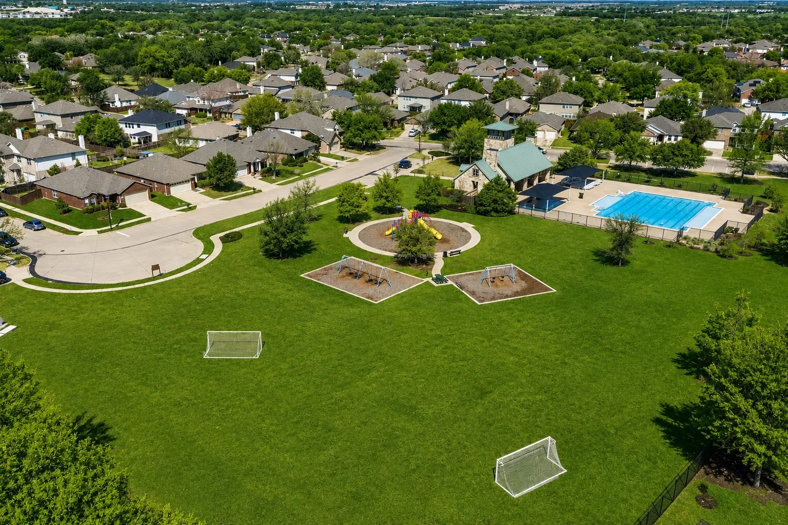 Single Family Residence For Sale in Denton County , 3013 Manuel Creek Drive, Little Elm, Texas 75068, 3 Bedroom, 2 Bathroom, 2 Garage spaces, 1,650 Sqft, built in 2016, mls#21332277, Real Estate Agent in Little Elm, Homes For Sale in Denton county, Homes For Sale in Little Elm, Realtor in Little Elm Texas, Real Estate Brokerage Independent Realty Texas, Luminita Cordes Realtor