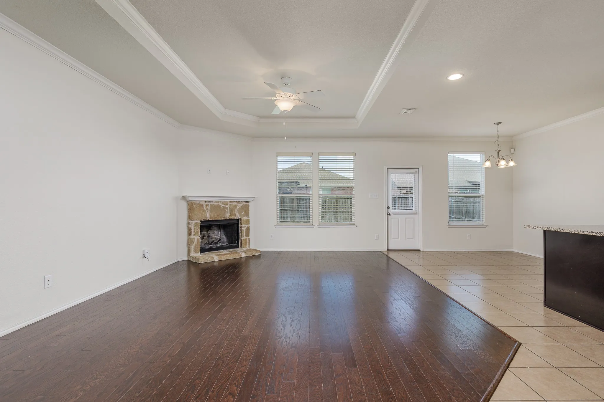 Single Family Residence For Sale in Denton County , 3013 Manuel Creek Drive, Little Elm, Texas 75068, 3 Bedroom, 2 Bathroom, 2 Garage spaces, 1,650 Sqft, built in 2016, mls#21332277, Real Estate Agent in Little Elm, Homes For Sale in Denton county, Homes For Sale in Little Elm, Realtor in Little Elm Texas, Real Estate Brokerage Independent Realty Texas, Luminita Cordes Realtor