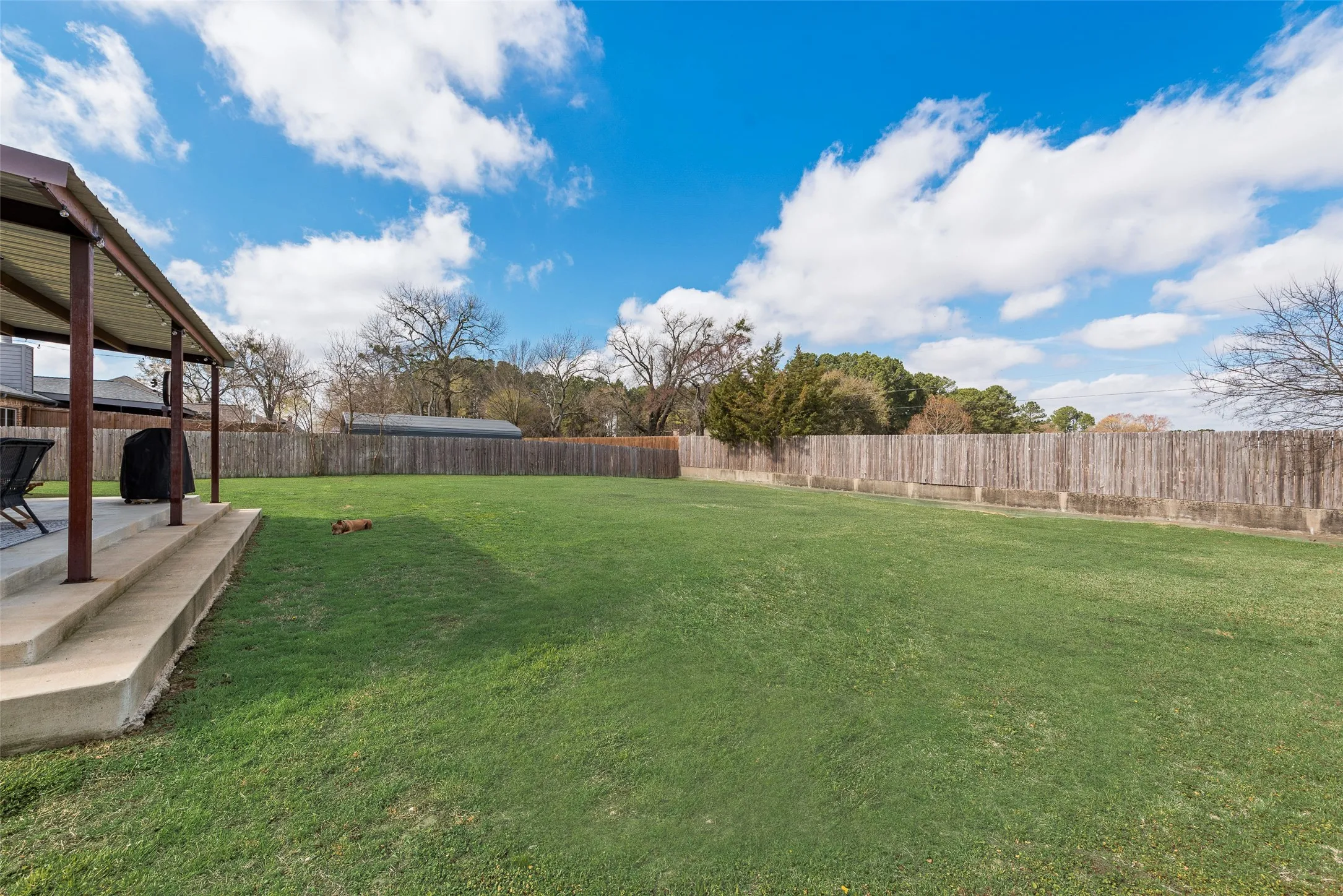 Single Family Residence For Sale in Van Zandt County , 120 Horseshoe Lake Drive, Edgewood, Texas 75117, 3 Bedroom, 2 Bathroom, 2 Garage spaces, 1,297 Sqft, built in 2016, mls#21329322, Real Estate Agent in Edgewood, Homes For Sale in Van Zandt county, Homes For Sale in Edgewood, Realtor in Edgewood Texas, Real Estate Brokerage Independent Realty Texas, Luminita Cordes Realtor