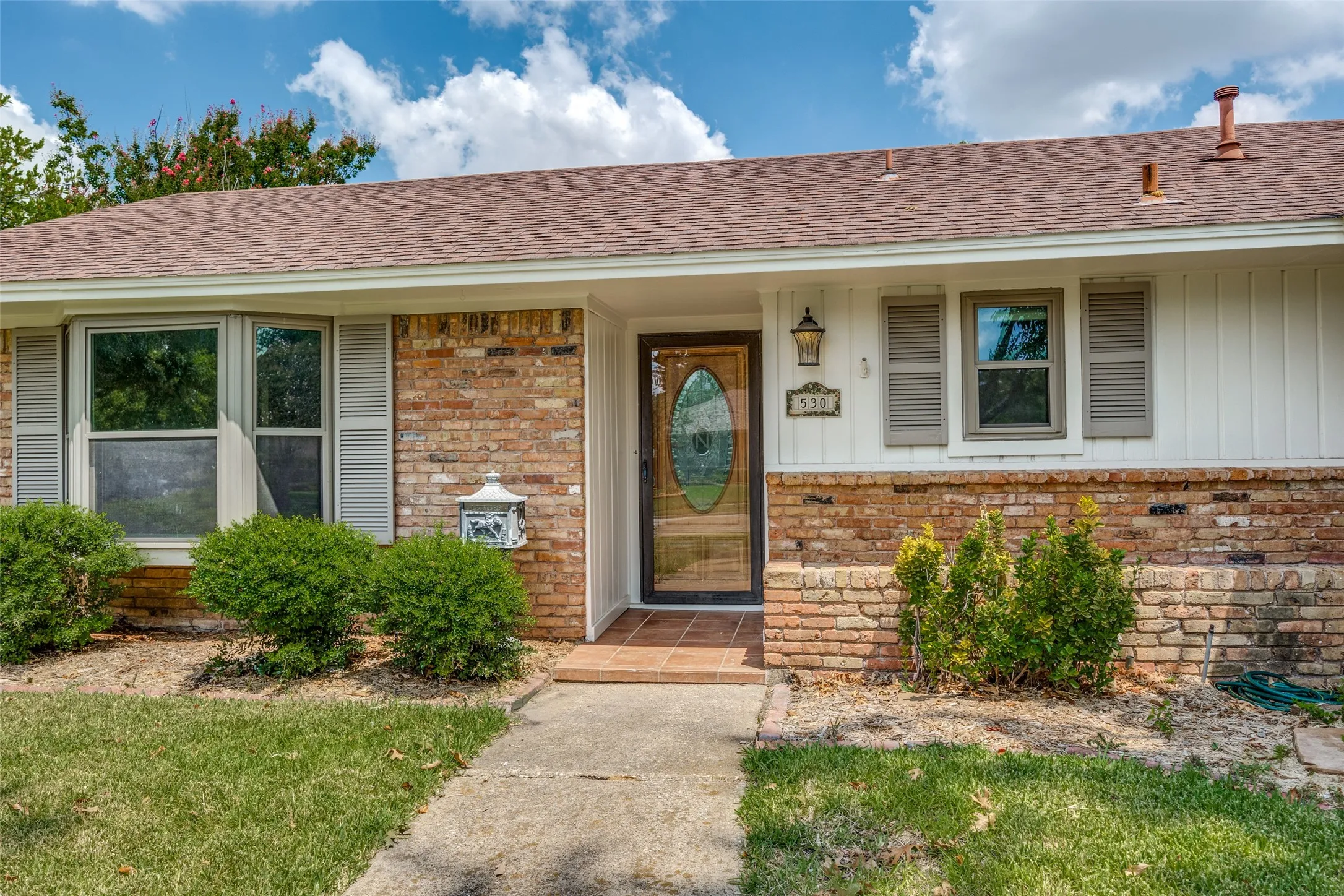 Single Family Residence For Sale in Dallas County , 530 Parkview Lane, Richardson, Texas 75080, 3 Bedroom, 2 Bathroom, Garage spaces, 2,150 Sqft, built in 1962, mls#21332242, Real Estate Agent in Richardson, Homes For Sale in Dallas county, Homes For Sale in Richardson, Realtor in Richardson Texas, Real Estate Brokerage Independent Realty Texas, Luminita Cordes Realtor