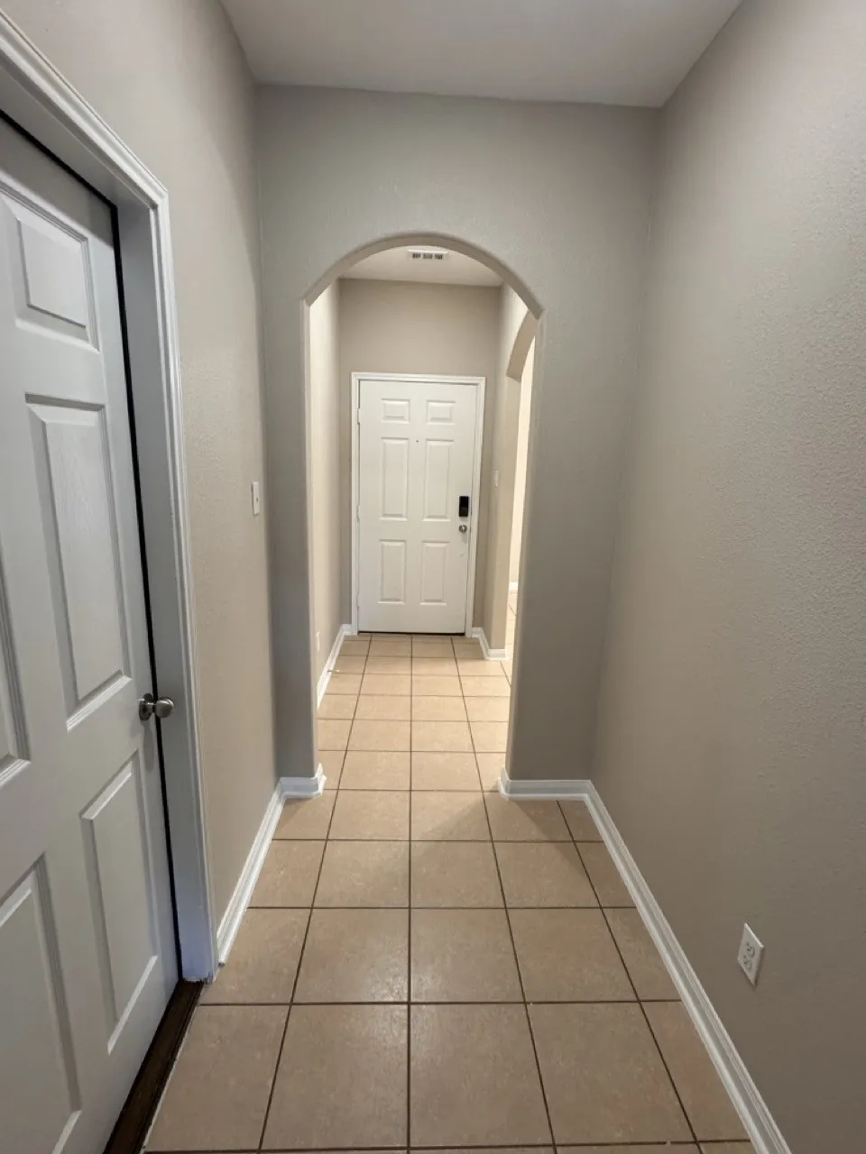 Single Family Residence For Sale in Collin County , 231 Lamont Road, Anna, Texas 75409, 3 Bedrooms, 2 Bathrooms, 2 Garage spaces, 1,613 Sqft, built in 2013, Price $259,900, mls#21332910, Real Estate Agent in Anna, Homes For Sale in Collin county, Homes For Sale in Anna, Realtor in Anna Texas, Real Estate Brokerage Independent Realty Texas, Luminita Cordes Realtor